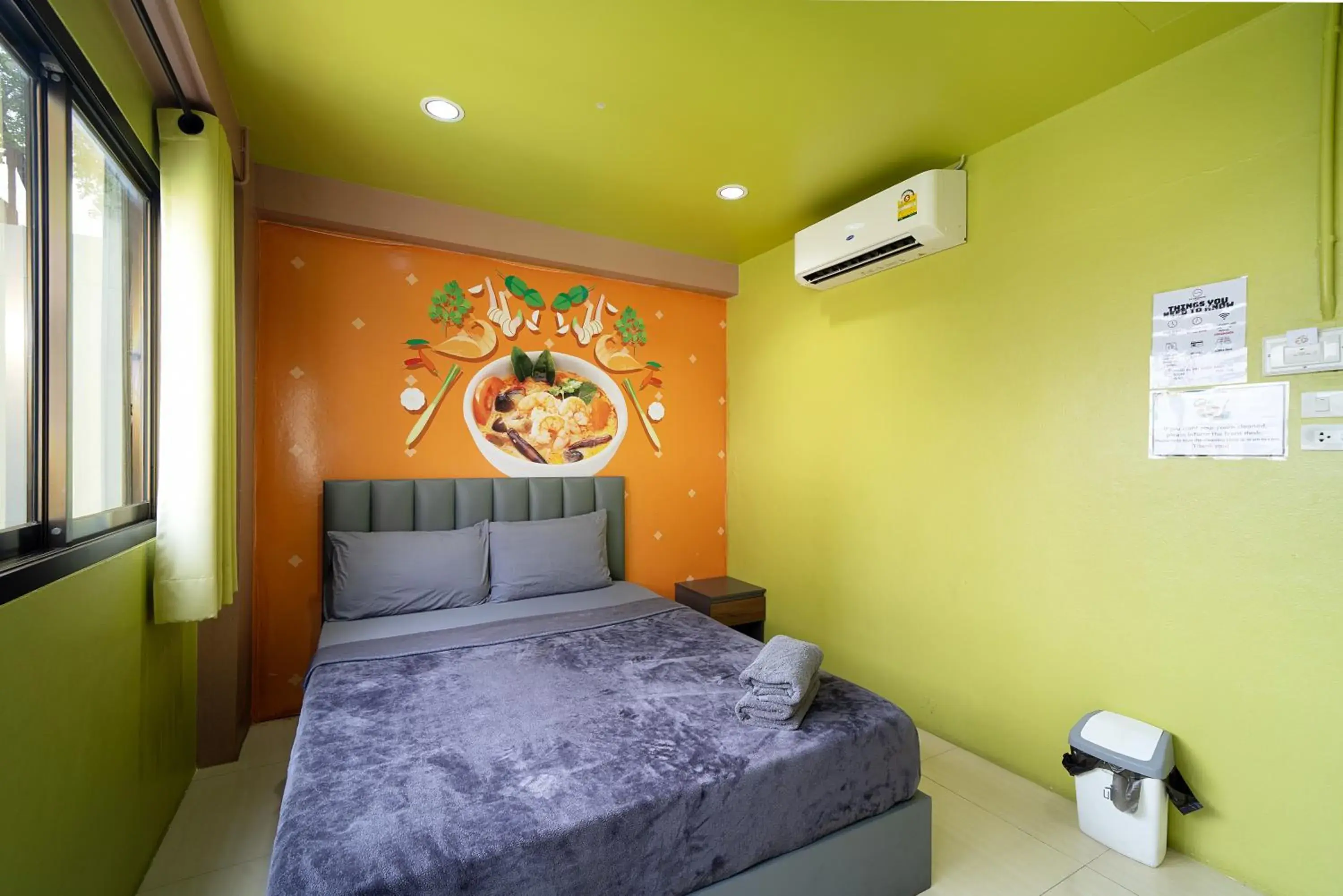 Photo of the whole room, Bed in Oh Bangkok Hostel