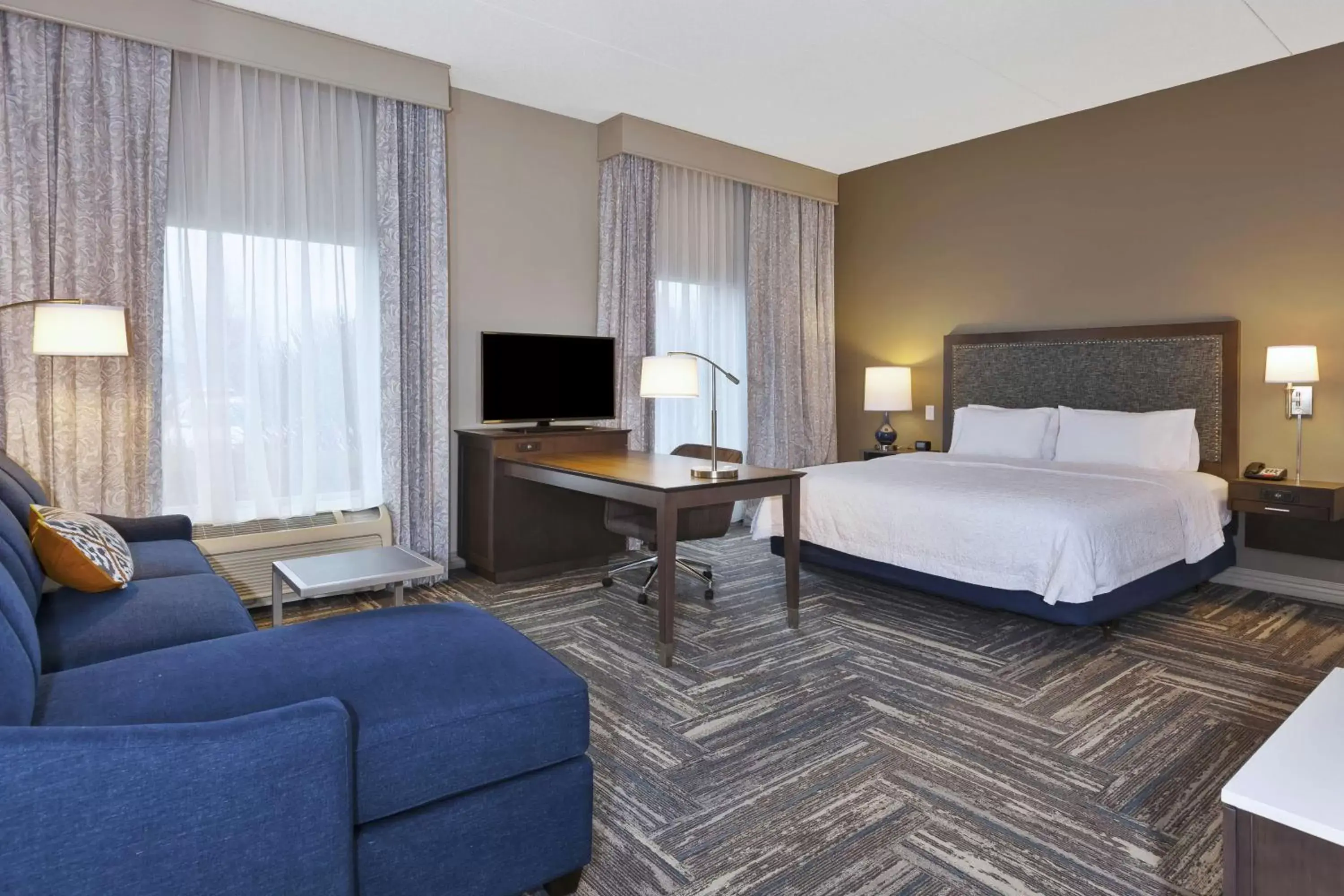 Bedroom in Hampton Inn & Suites Wells-Ogunquit