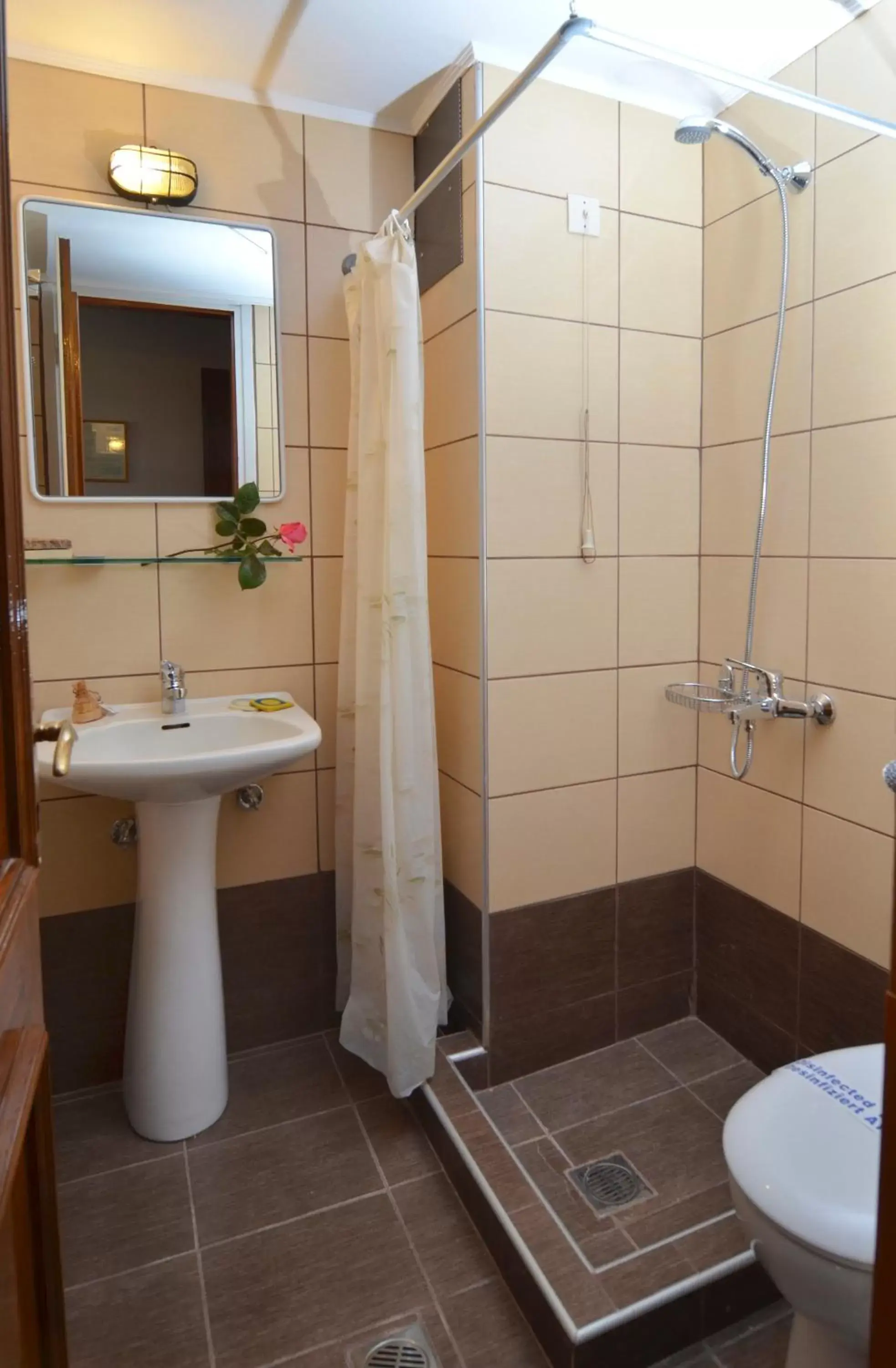 Bathroom in Agali Hotel