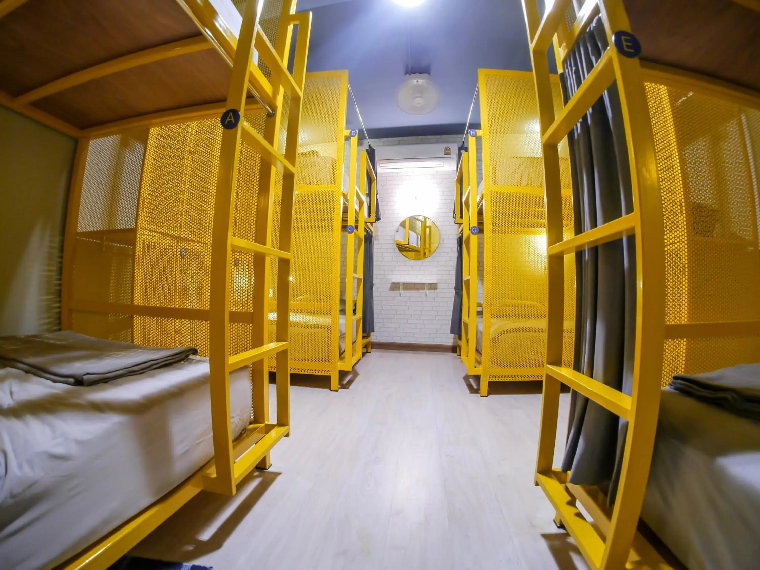 Bedroom, Bunk Bed in The Moon Hostel Huahin