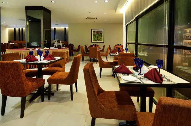 Restaurant/Places to Eat in Holiday Villa Hotel & Suites Kota Bharu