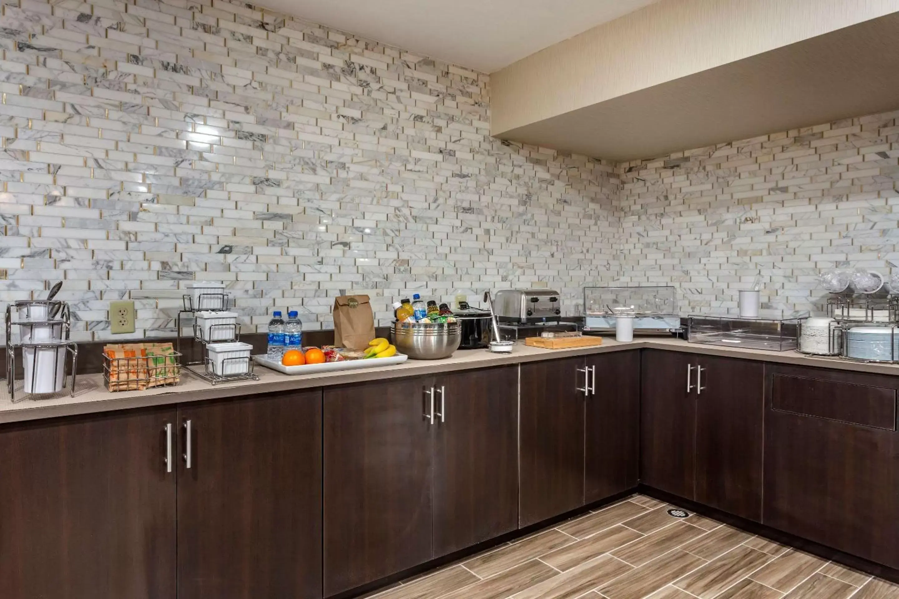 Restaurant/places to eat in Sleep Inn St Robert-Fort Leonard Wood Restaurant/places to eat in Sleep Inn St Robert-Fort Leonard Wood