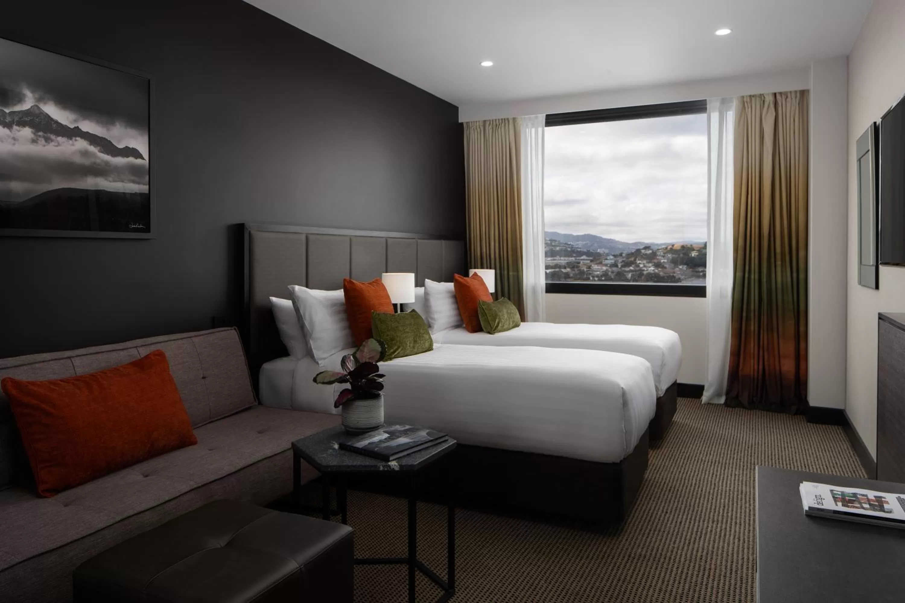 Bedroom, Bed in Rydges Wellington Airport