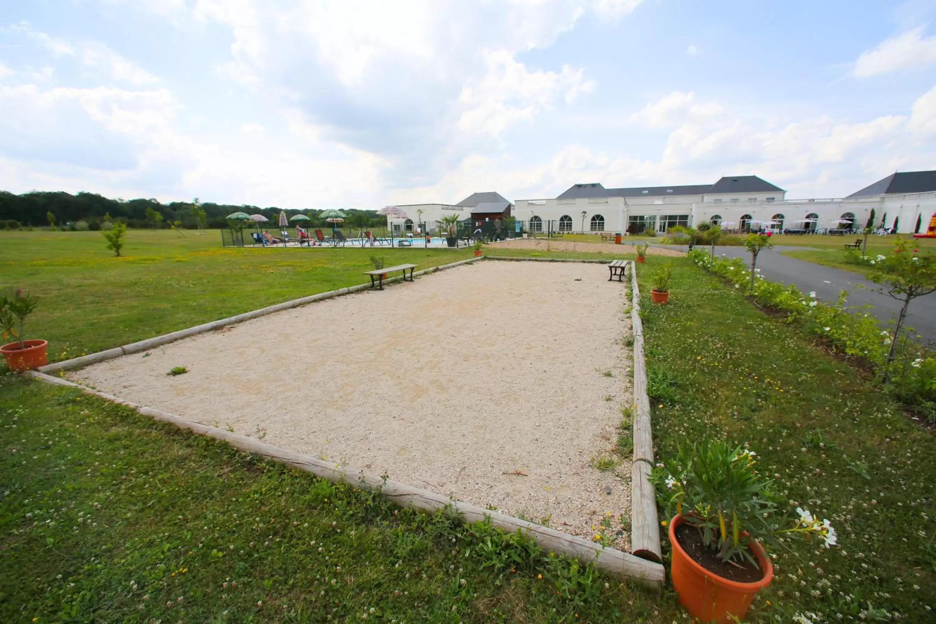 Activities in Villa Bellagio Amboise by Popinns