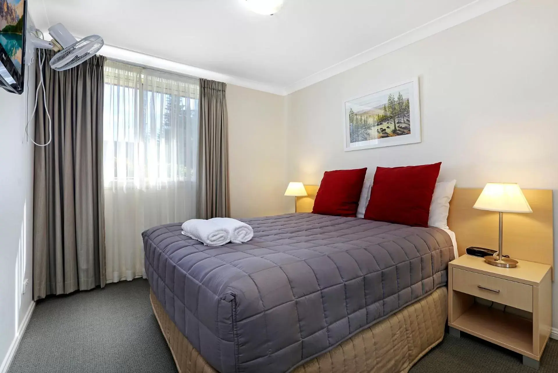 Photo of the whole room, Bed in Terralong Terrace Apartments