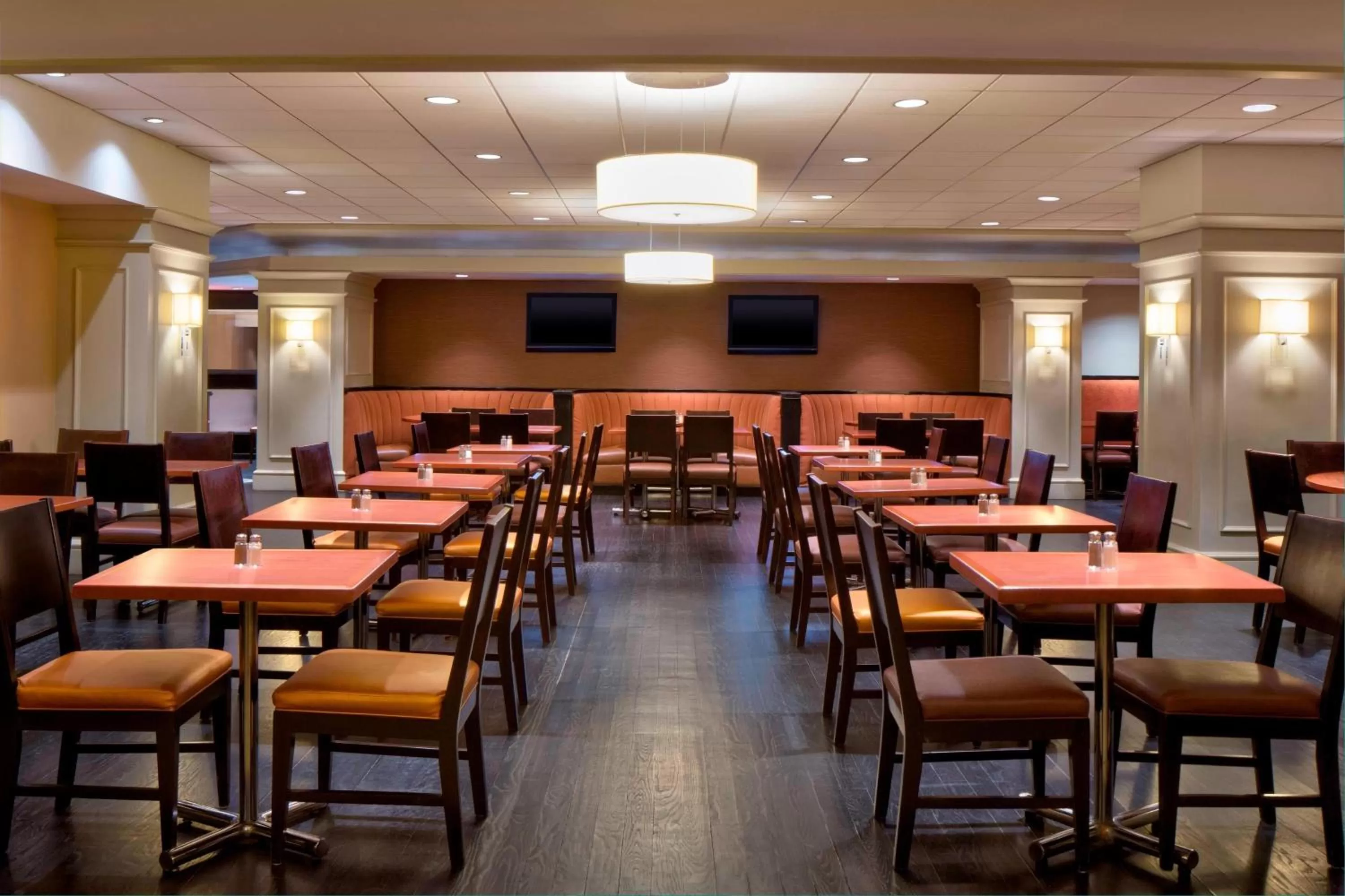 Restaurant/places to eat in Sheraton New York Times Square Hotel