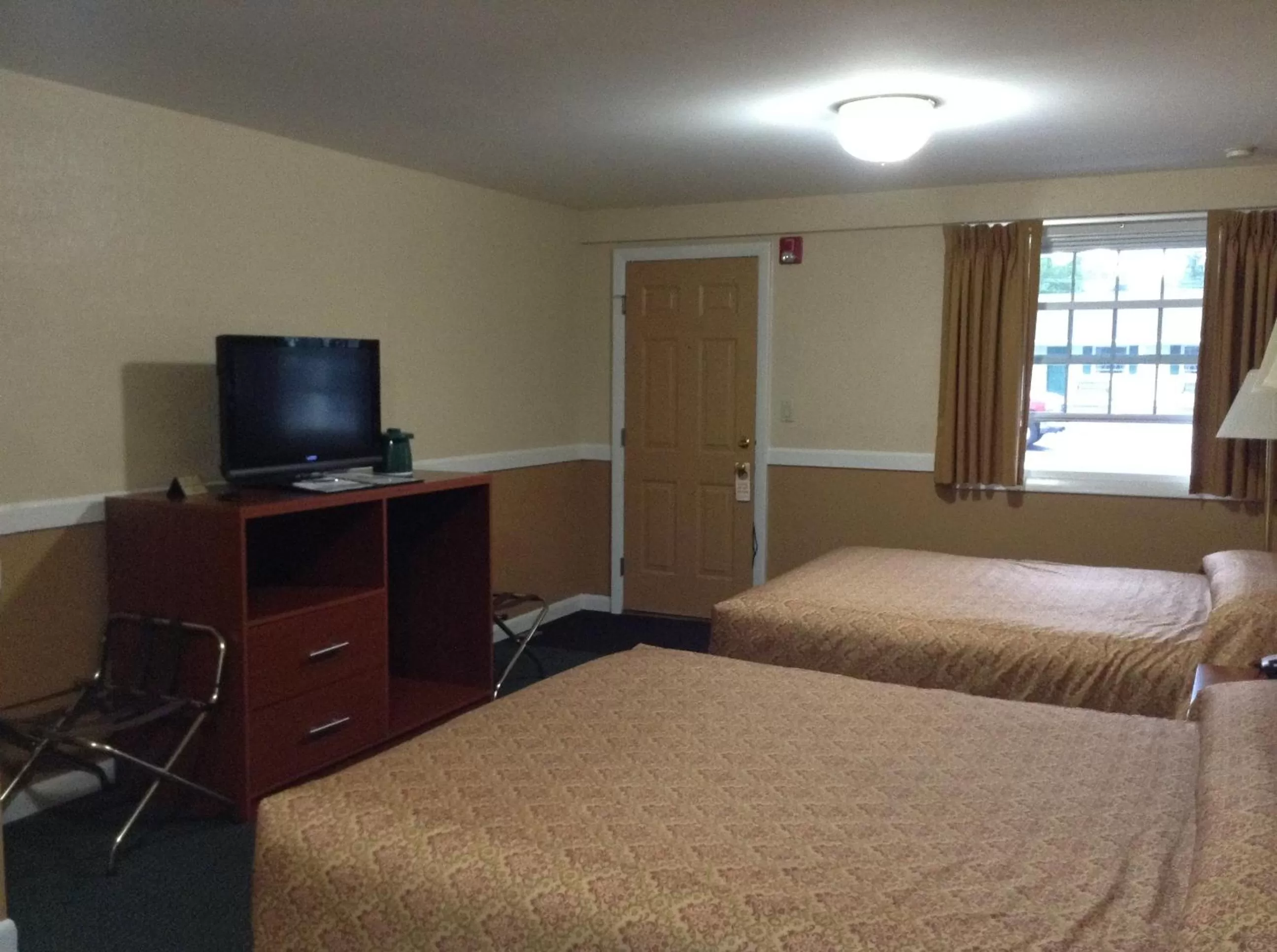 Bedroom, Bed in Briarcliff Motel