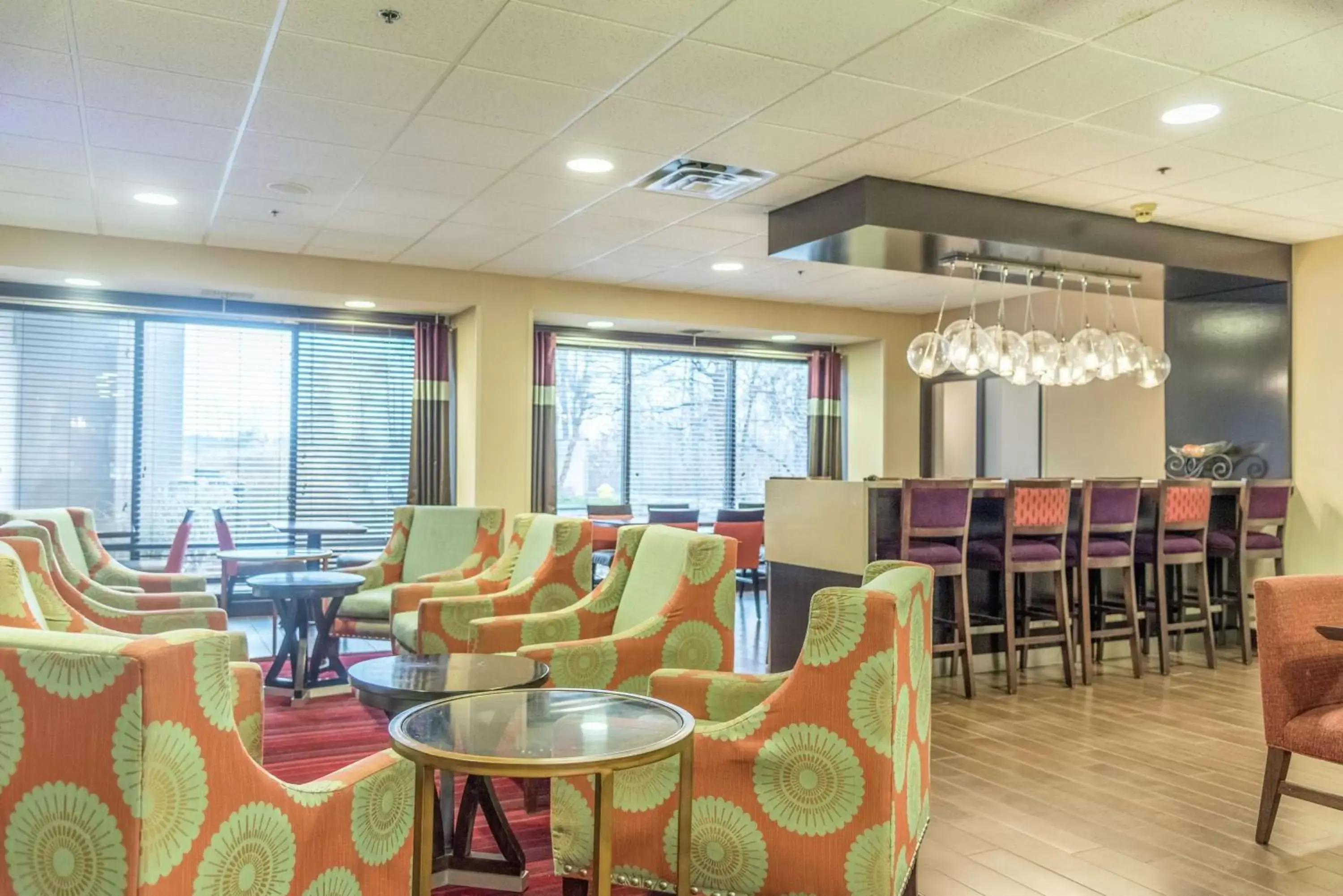 Dining area, Restaurant/Places to Eat in Hampton Inn Muskegon