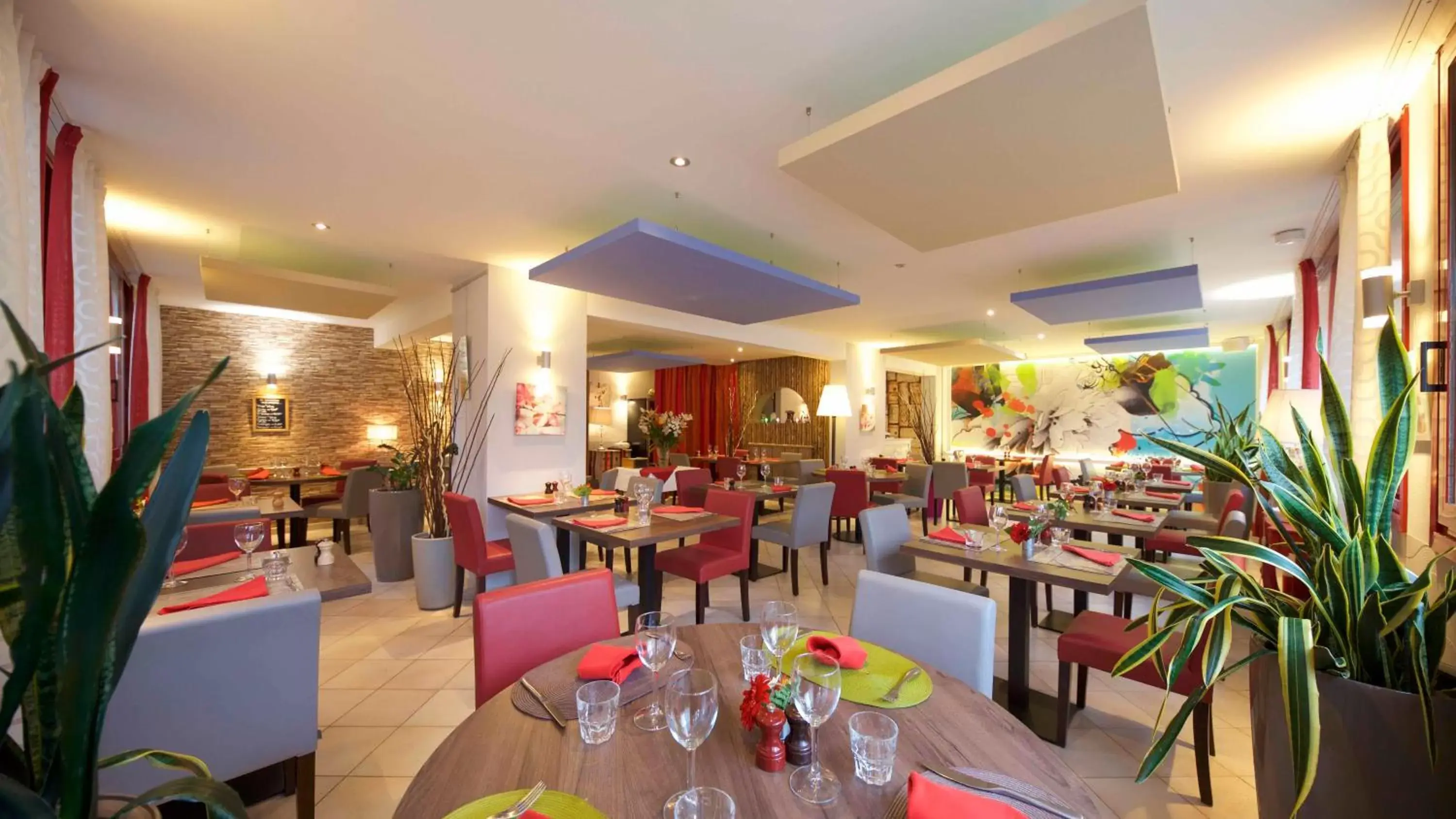 Restaurant/Places to Eat in Logis Hôtel La Terrasse Fleurie
