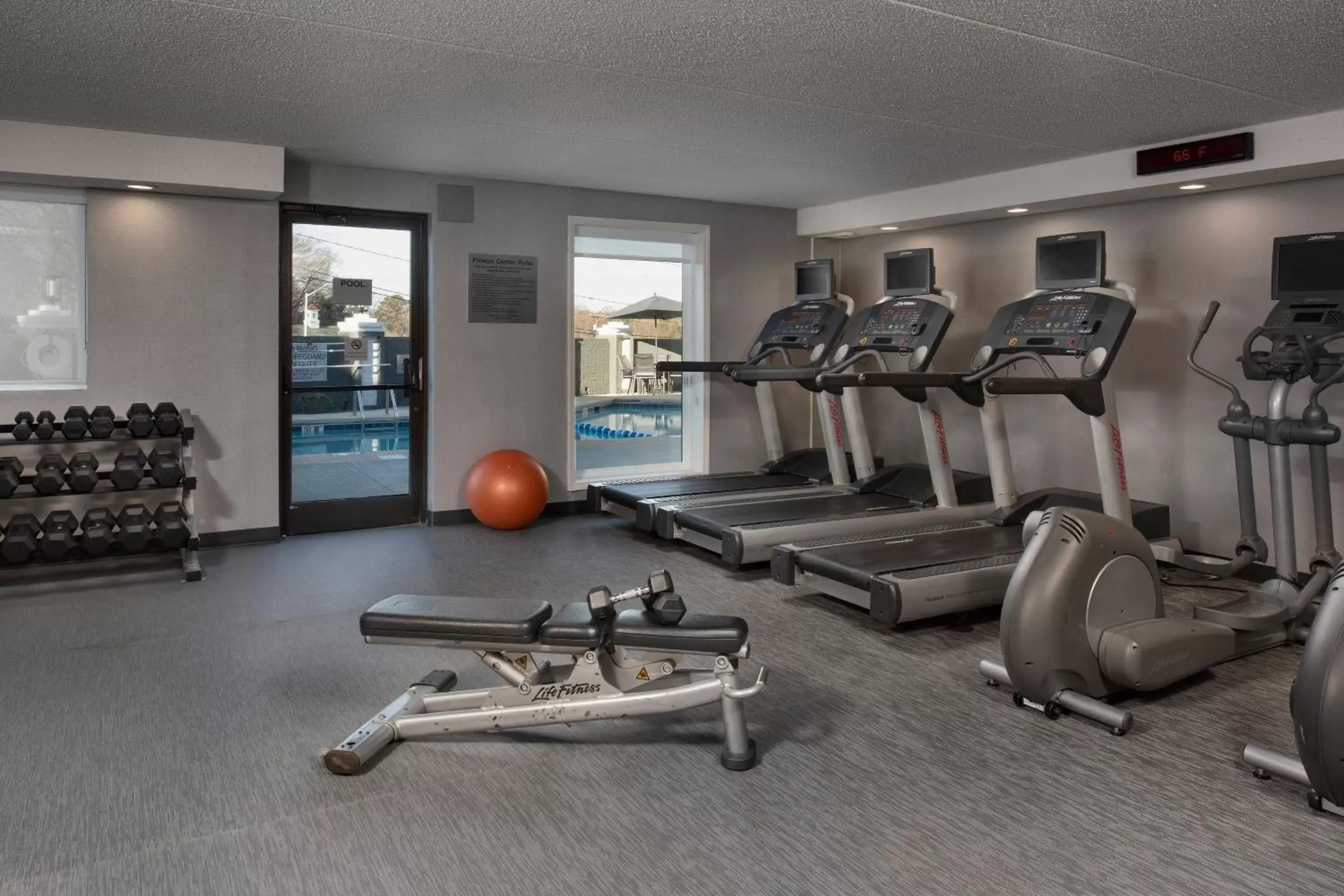 Fitness centre/facilities, Fitness Center/Facilities in Courtyard Winston-Salem University