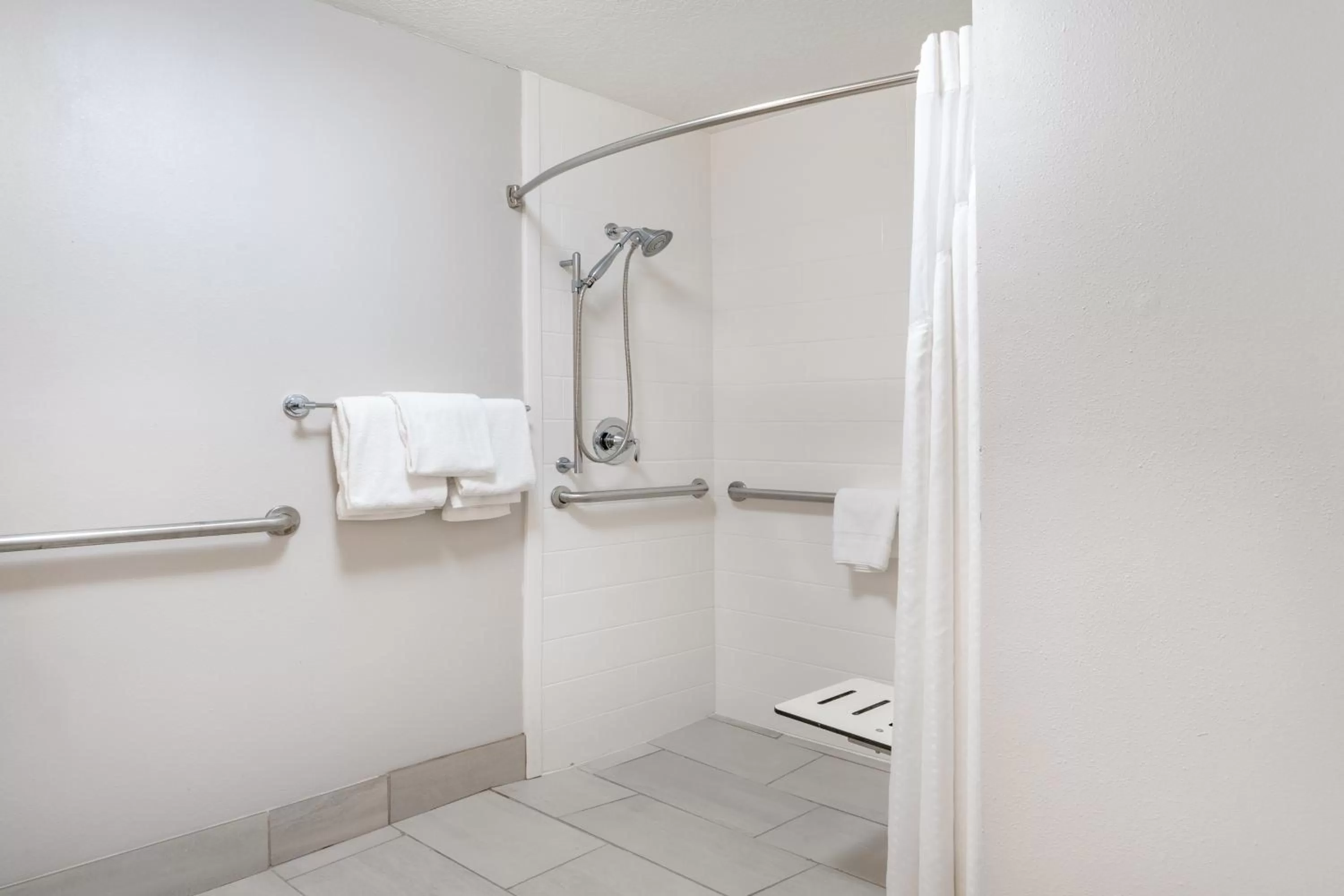 Holiday Inn Express Hotel & Suites Albuquerque - North Balloon Fiesta Park by IHG