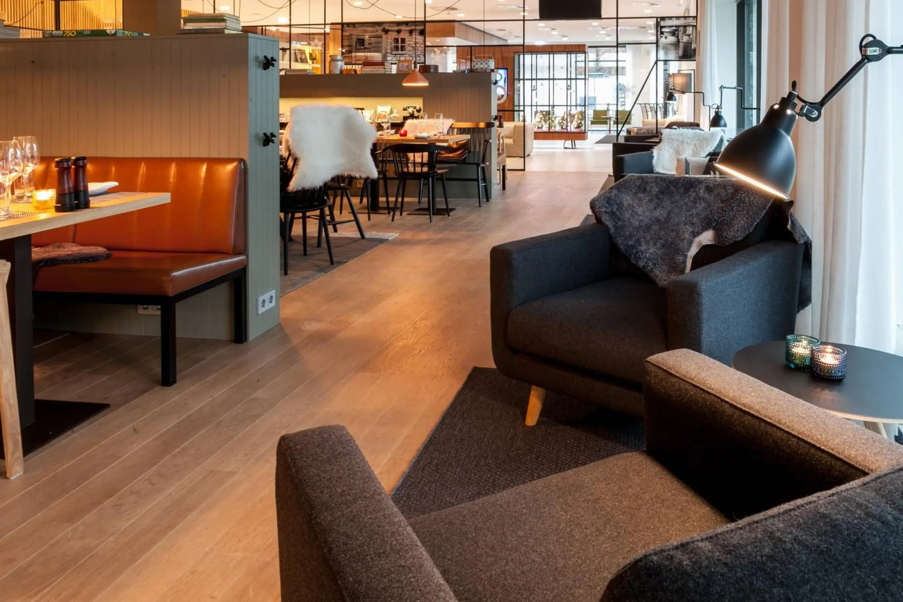 Restaurant/places to eat, Seating Area in Courtyard by Marriott Amsterdam Arena Atlas