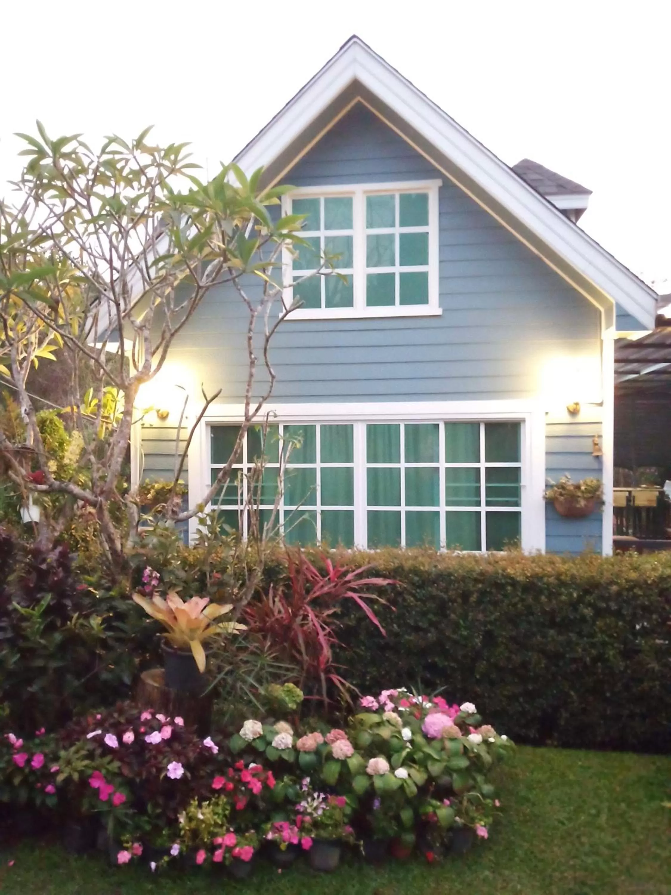 Facade/entrance in Baan JaoKorKluay บ้านเจ้ากอกล้วย