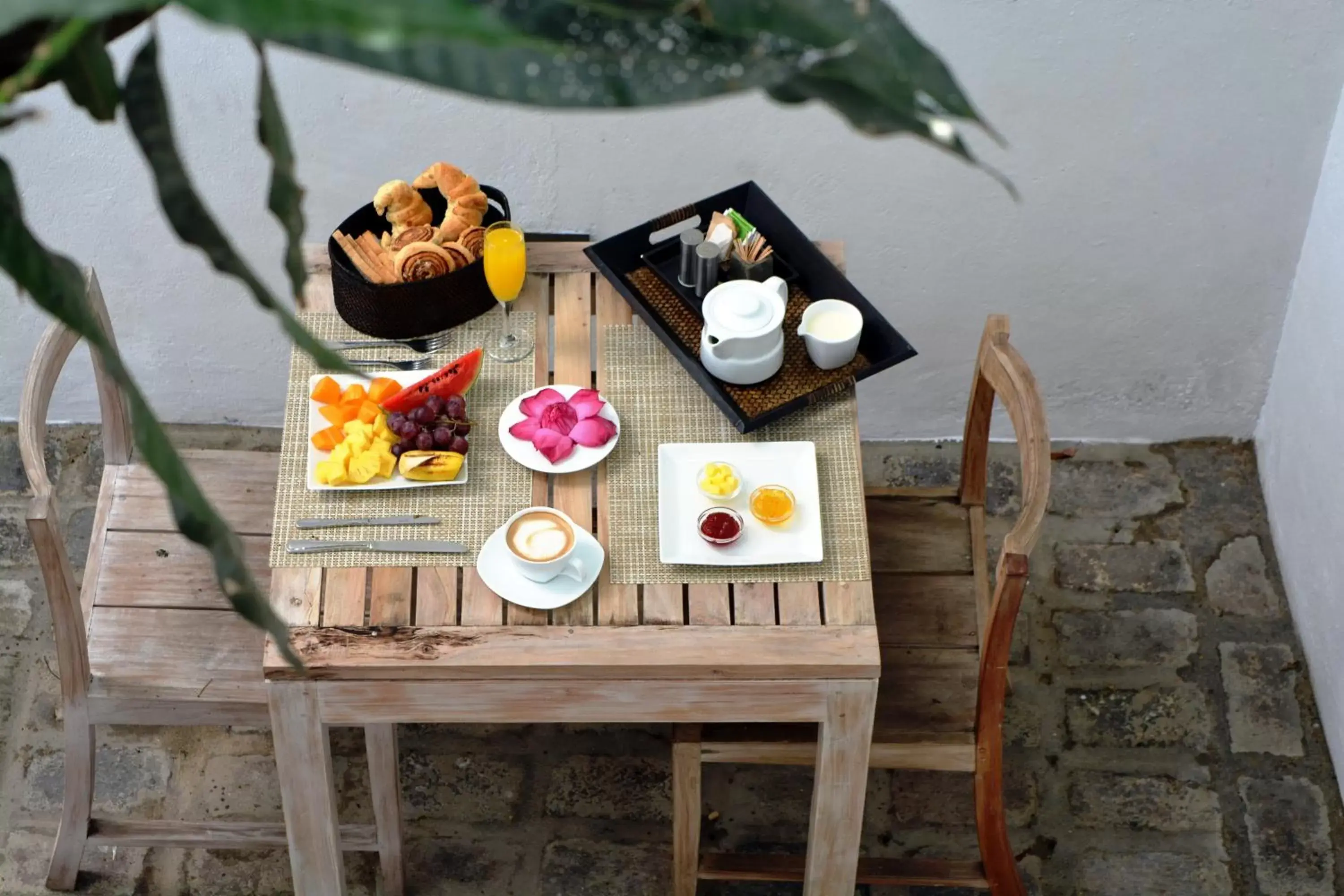 Restaurant/places to eat in Rockwell Colombo Restaurant/places to eat in Rockwell Colombo