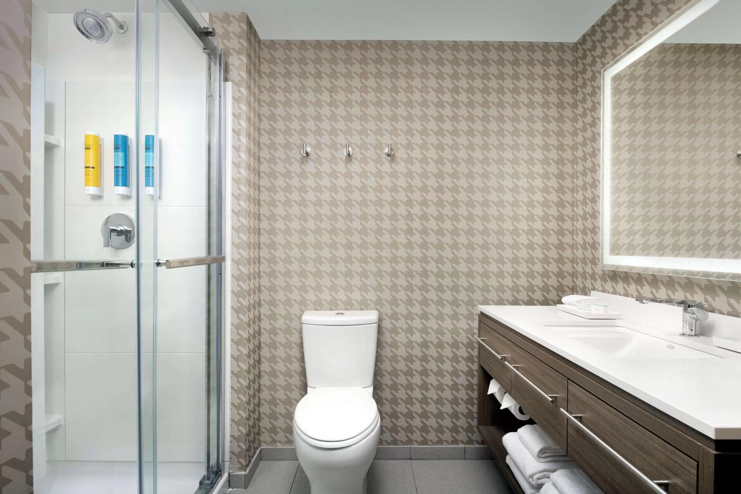 Bathroom in Home2 Suites By Hilton Columbia Southeast Fort Jackson