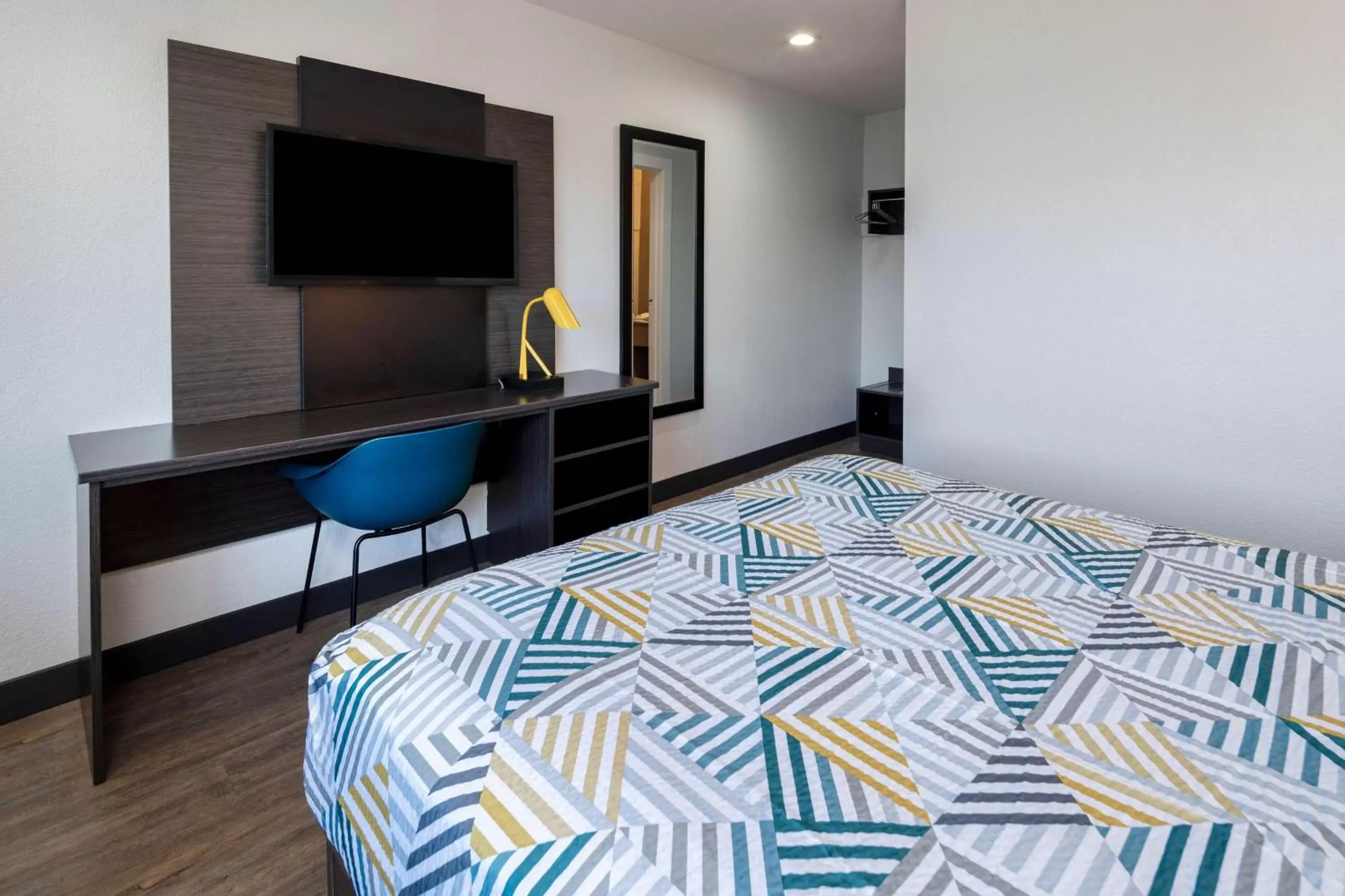 Photo of the whole room, Bed in Motel 6-Fontana, CA Photo of the whole room, Bed in Motel 6-Fontana, CA