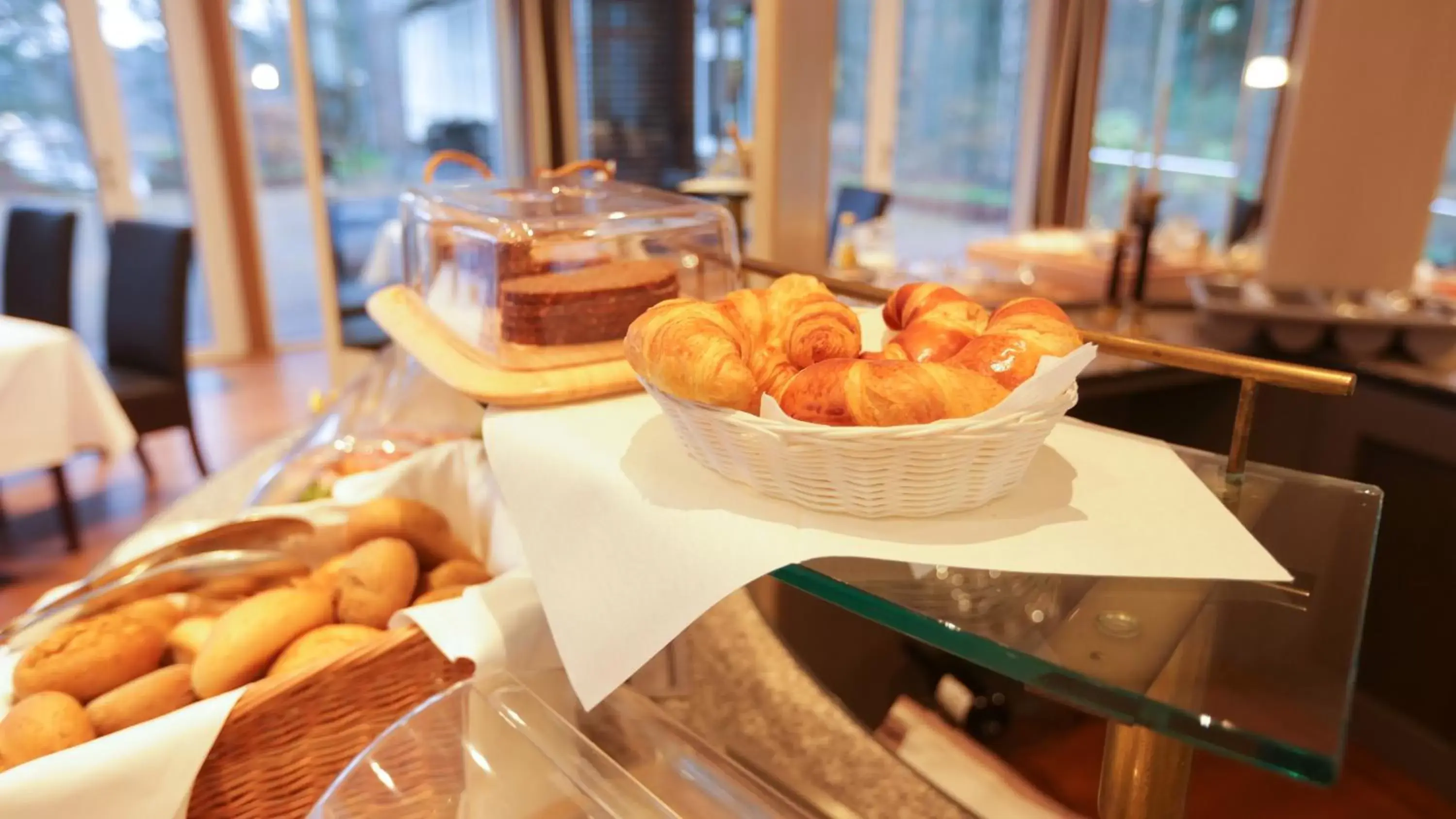 Buffet breakfast in Hotel Waldhalle