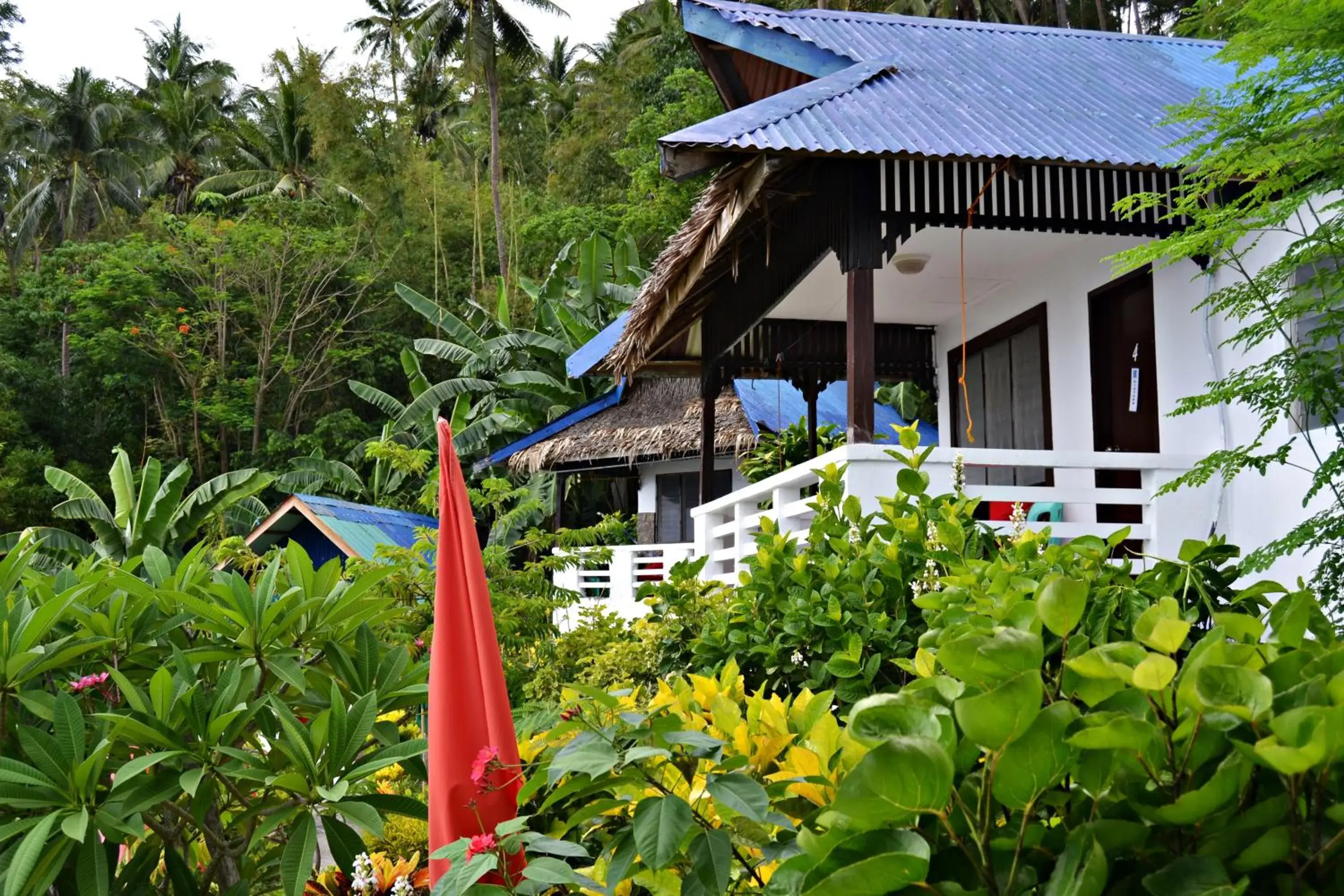 Garden, Property Building in Bellevue Resort