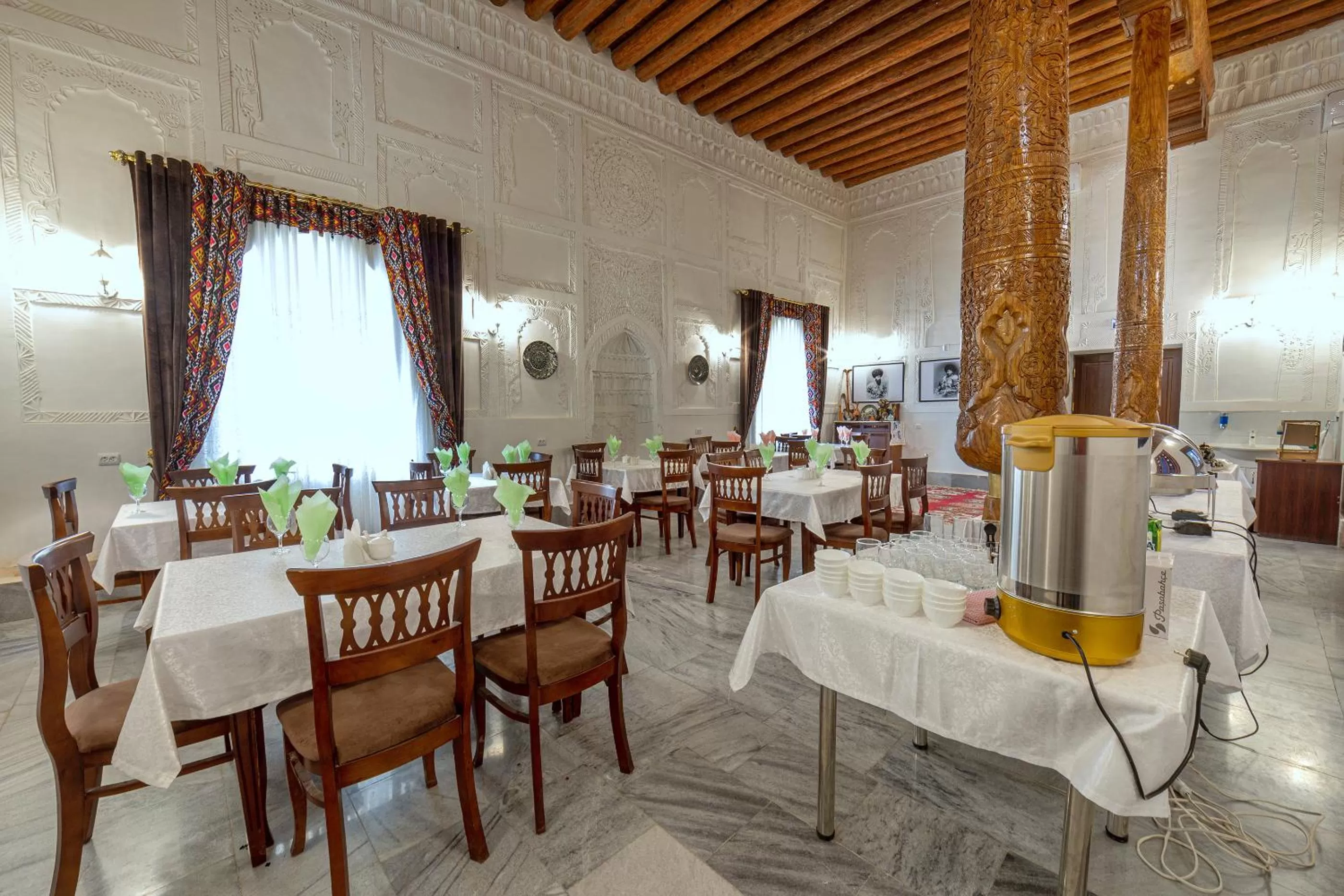 Restaurant/places to eat in New Star Boutique hotel - madrasah Muhammad Mahram 1903