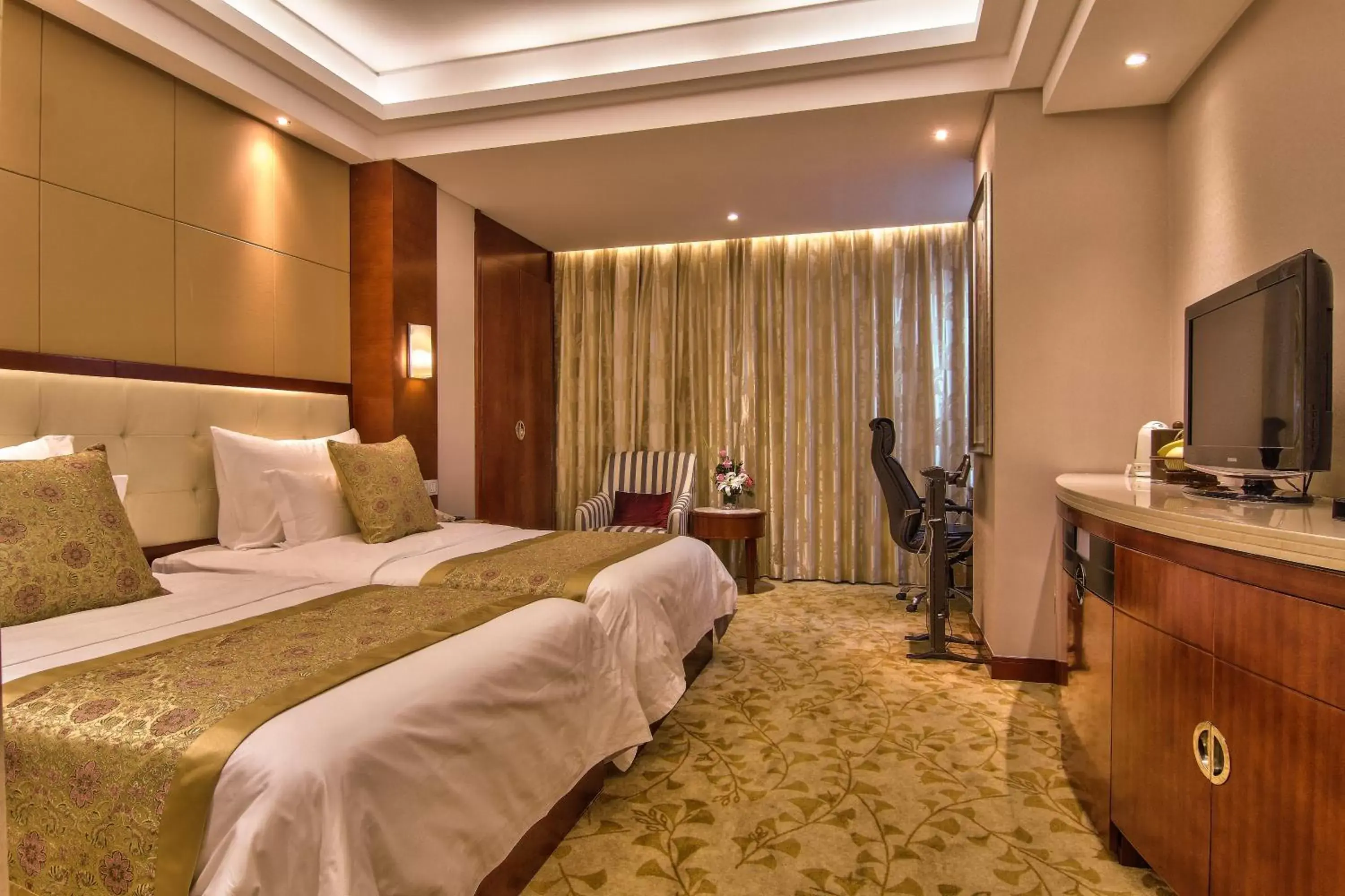 Bed in Citic Ningbo International Hotel