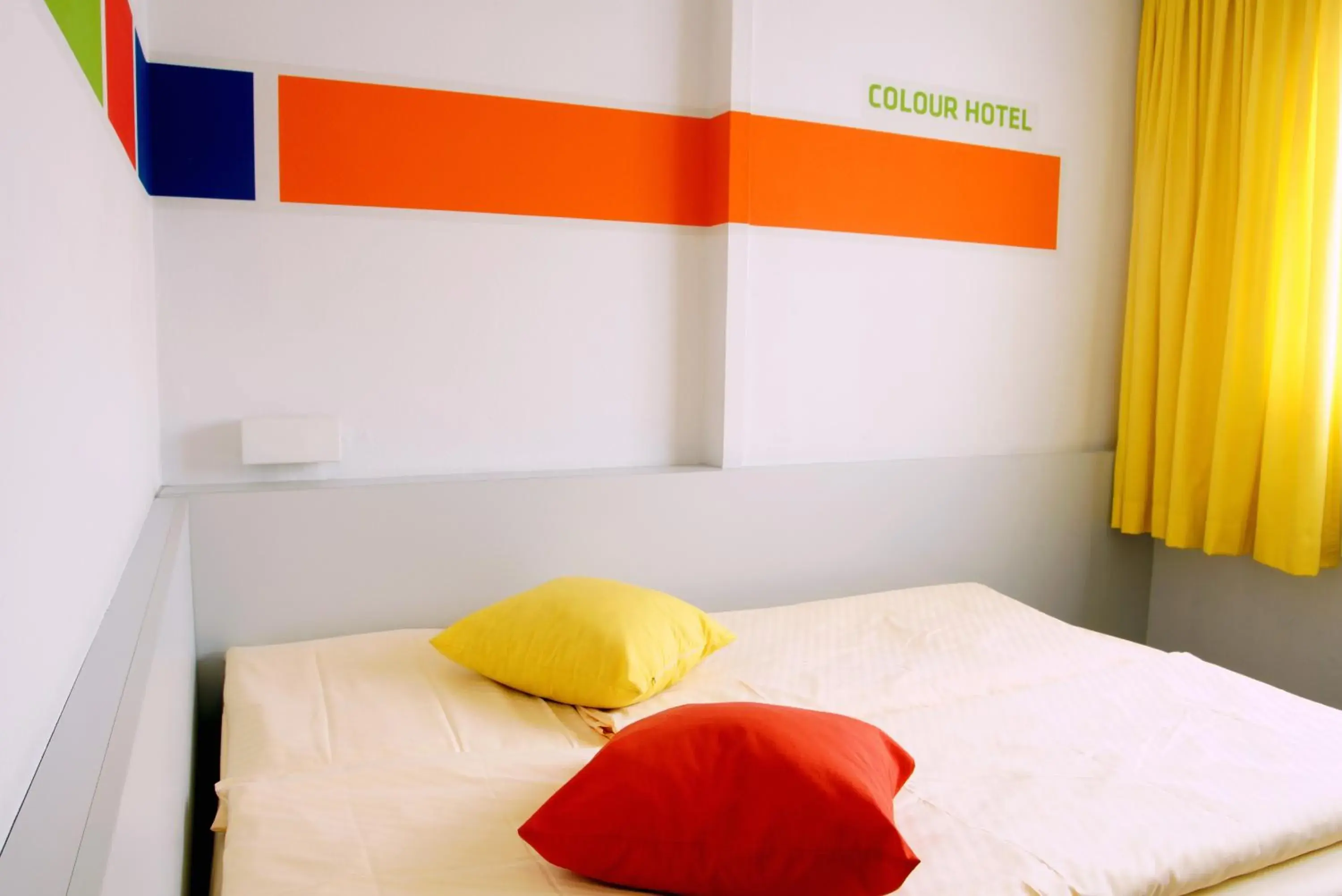 Bed in Colour Hotel