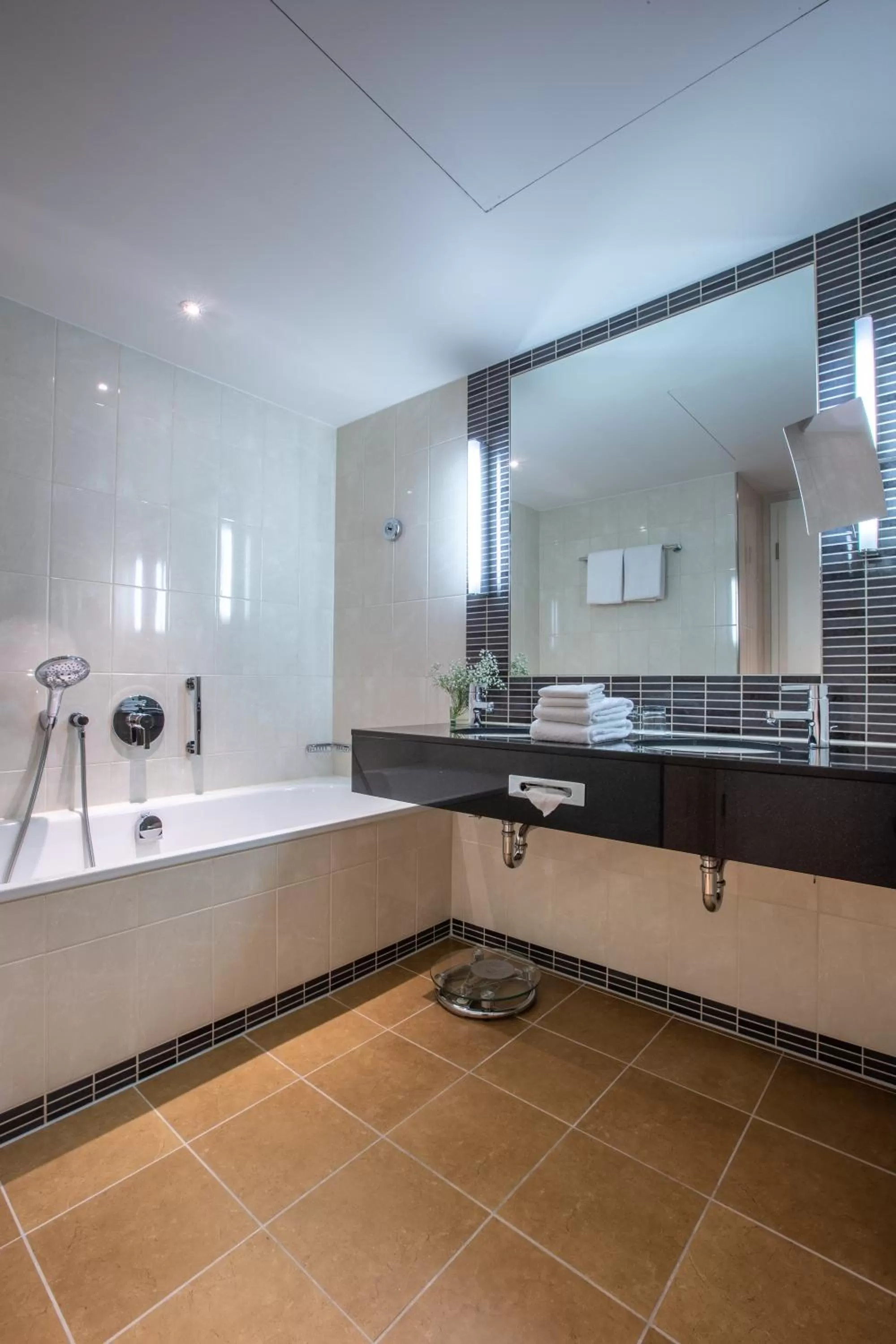 Bathroom in Radisson Blu Hotel, Hamburg Airport