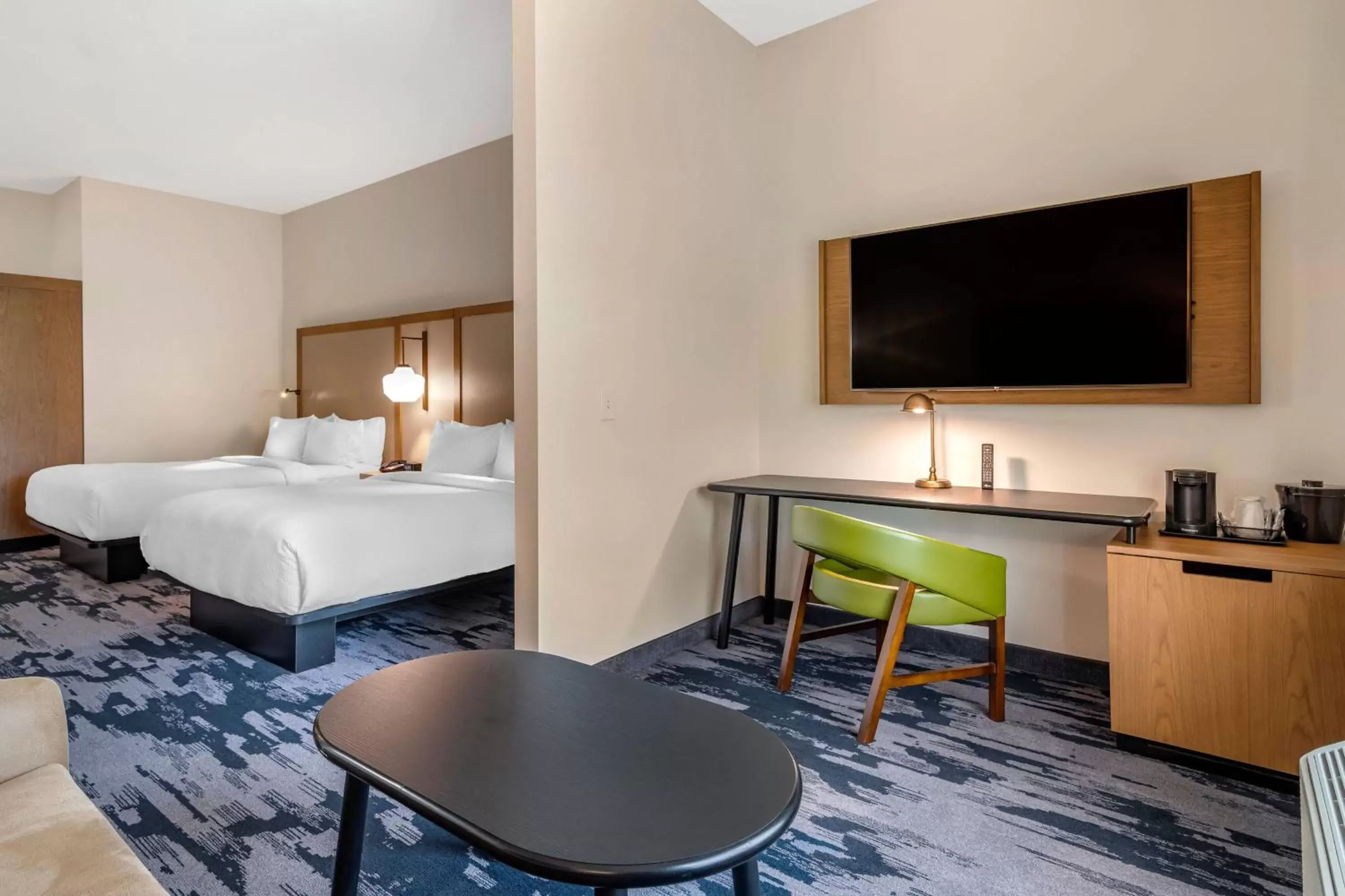 Bedroom, Bed in Fairfield Inn & Suites by Marriott Helen
