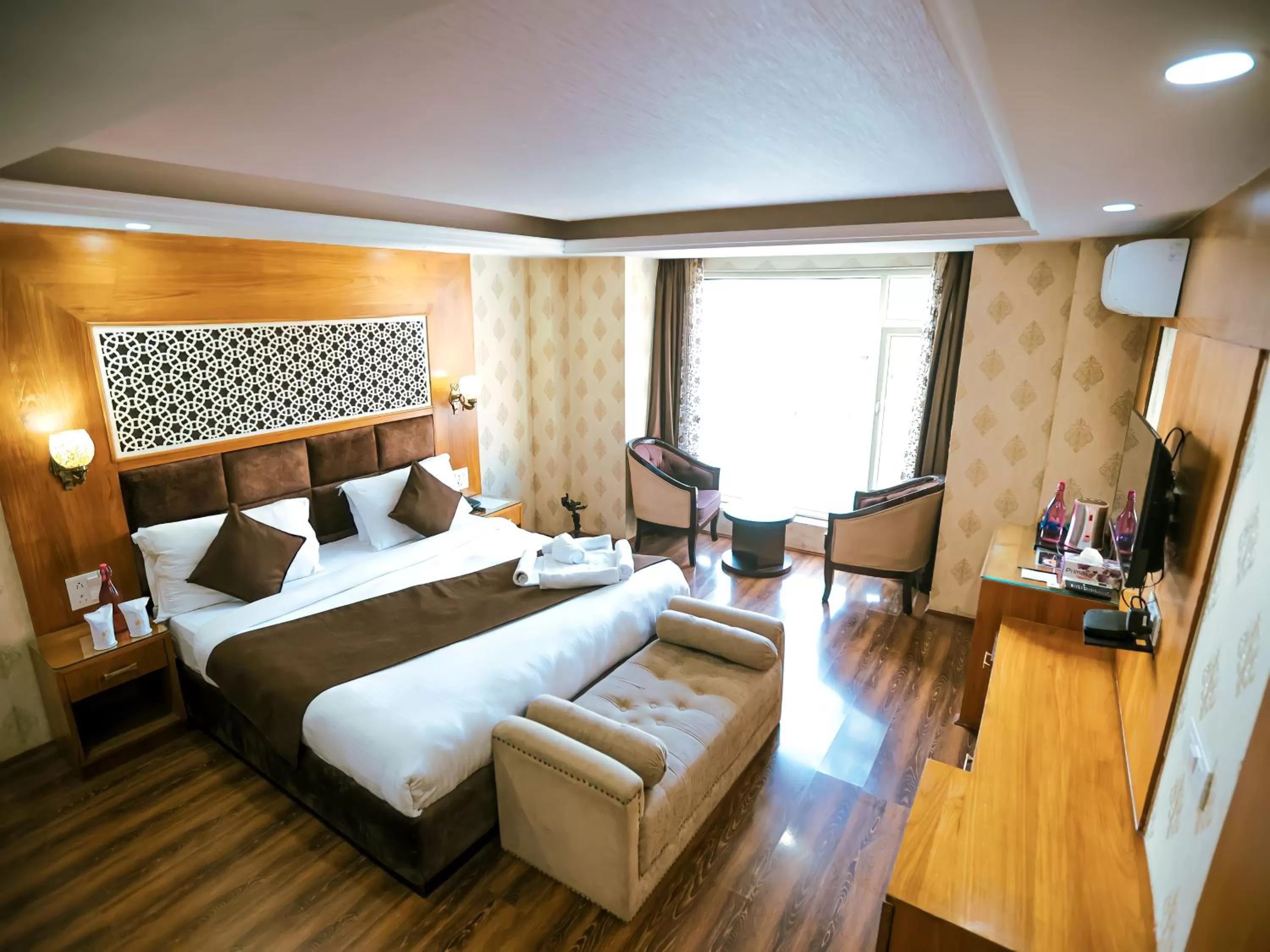 Bed in Hotel The Montreal