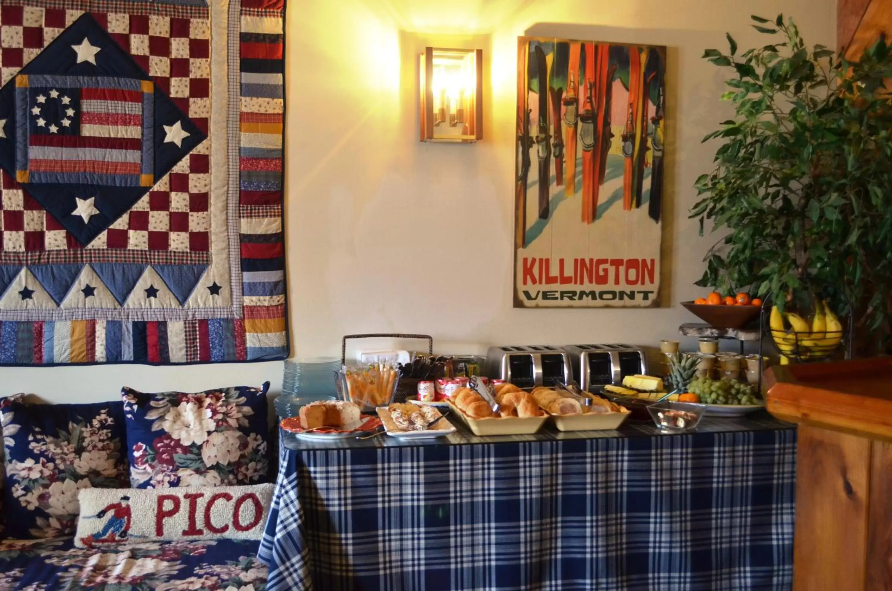 Continental breakfast in Greenbrier Inn Killington