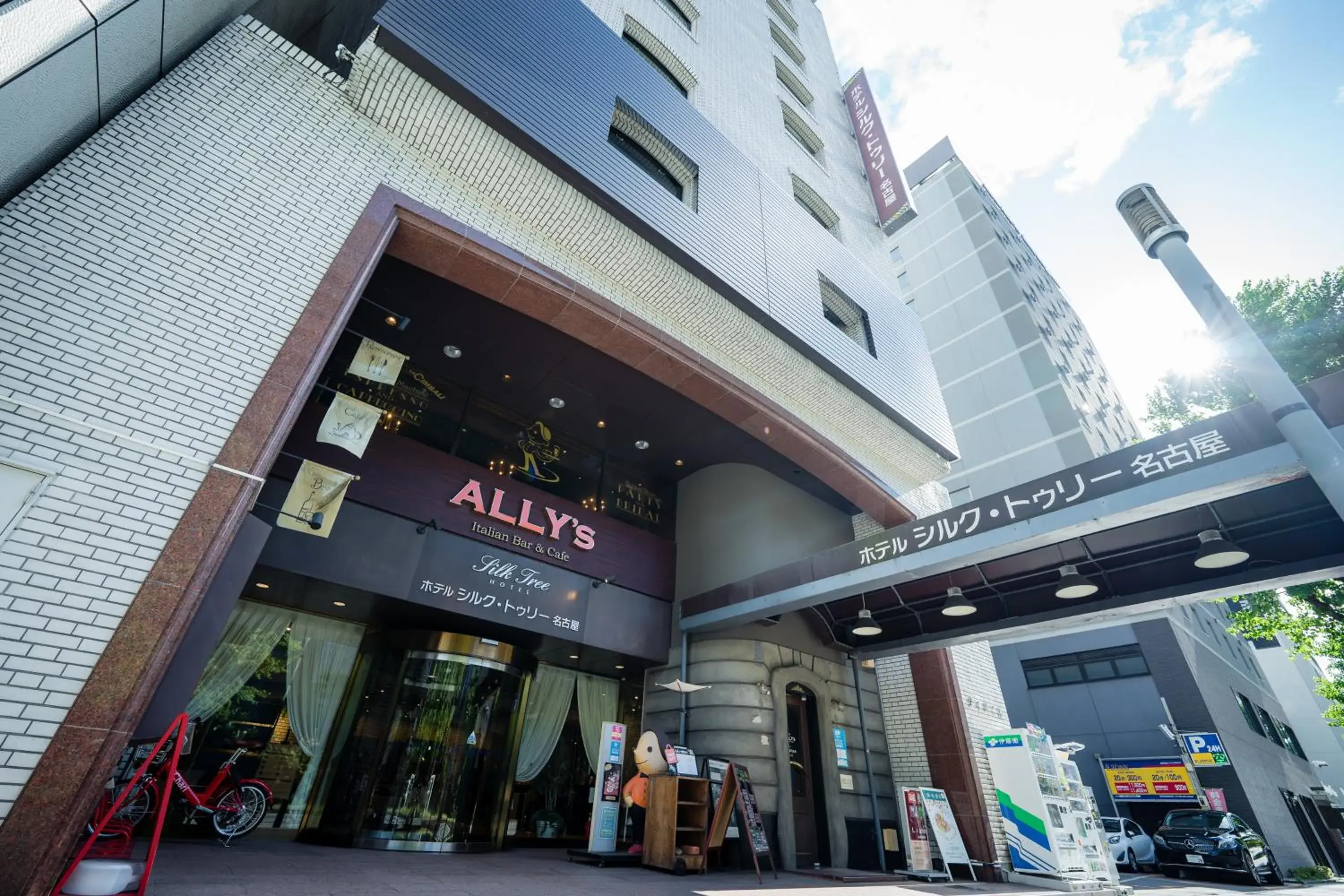 Property building in Hotel Silk Tree Nagoya