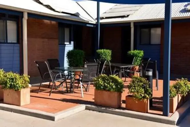 Patio in Albert Motel