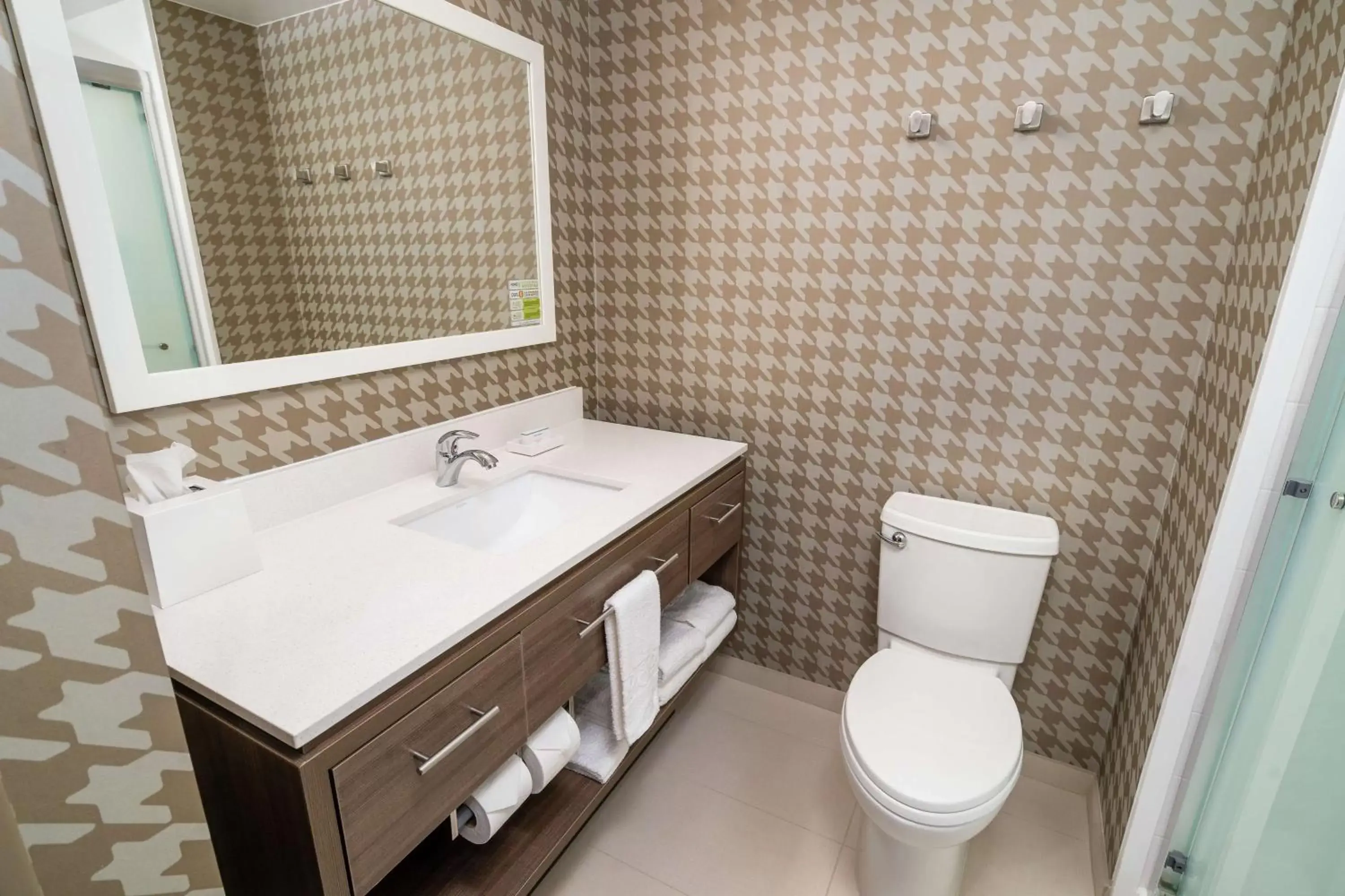 Bathroom in Home2 Suites By Hilton Roseville Sacramento