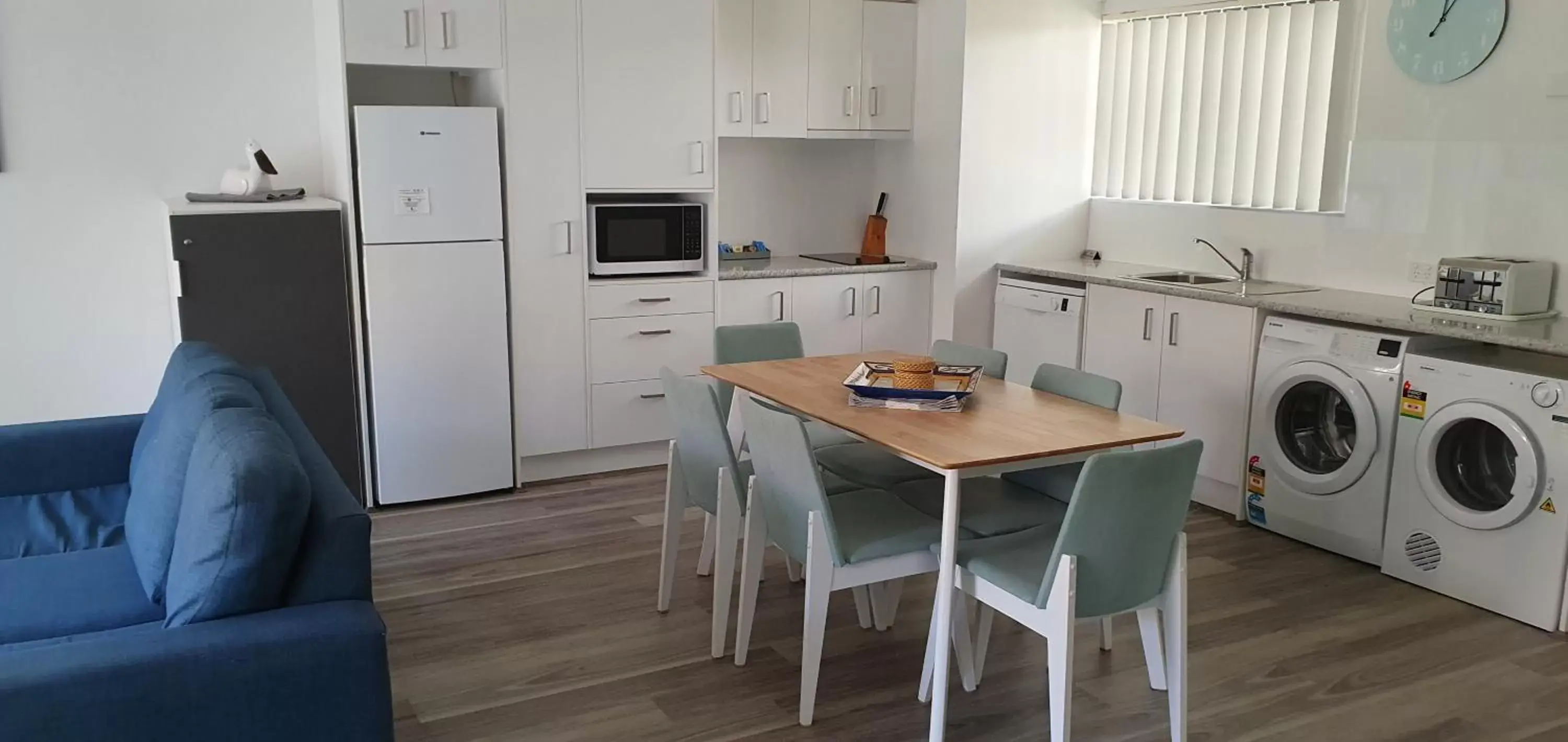 Kitchen or kitchenette, Kitchen/Kitchenette in Nelson Bay Breeze