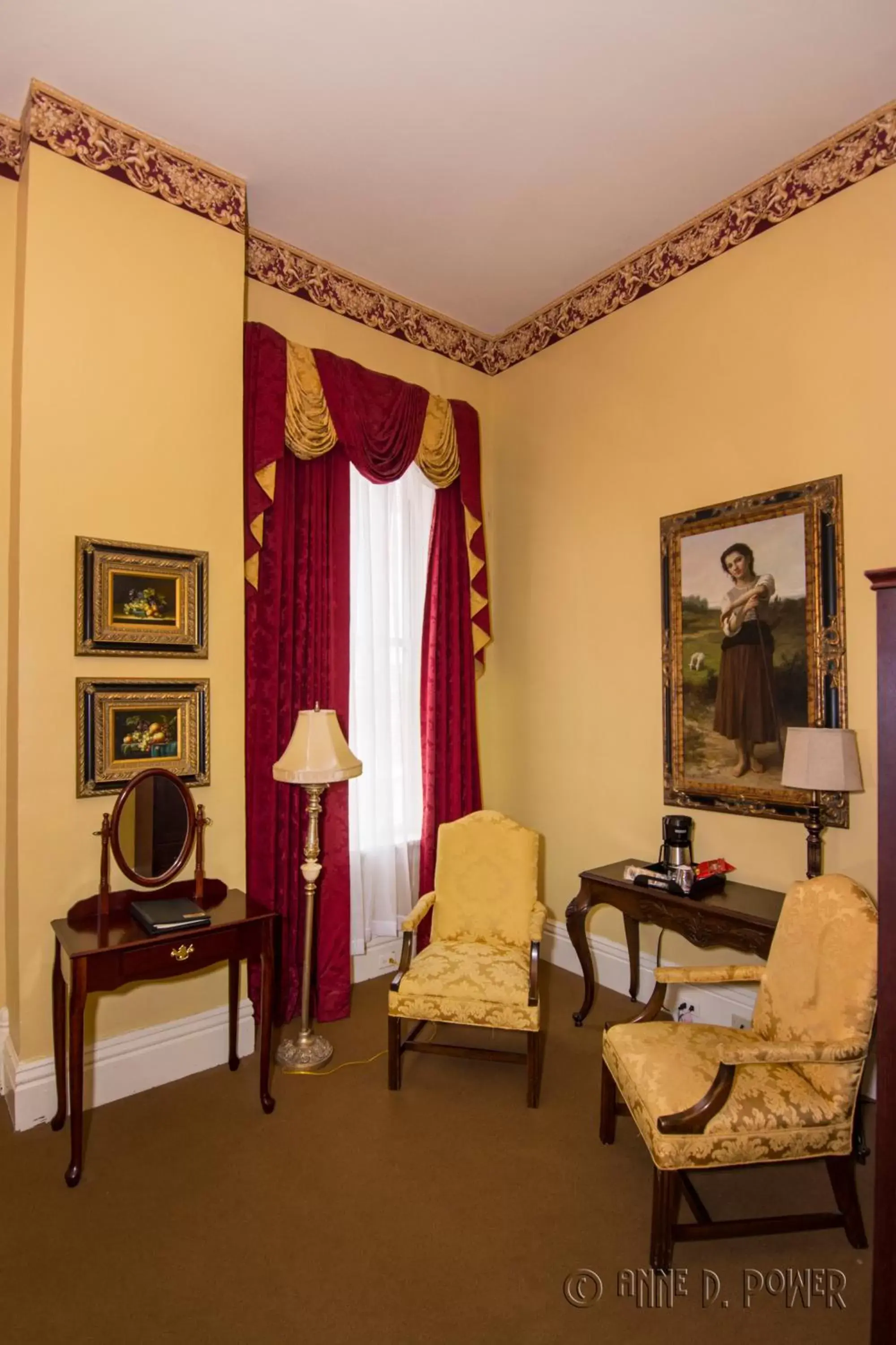 Day, Seating Area in The Guest House Historic Mansion