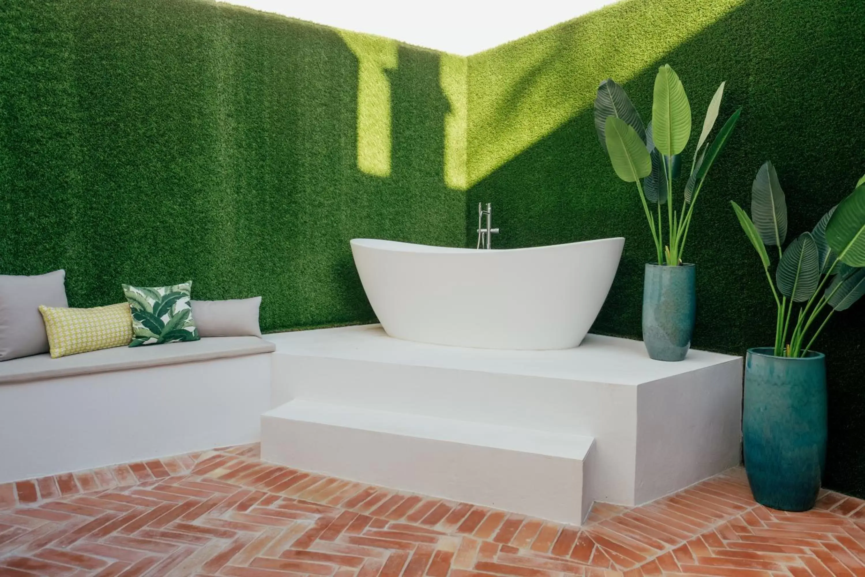 Solarium, Bathroom in Hotel Cetina Sevilla