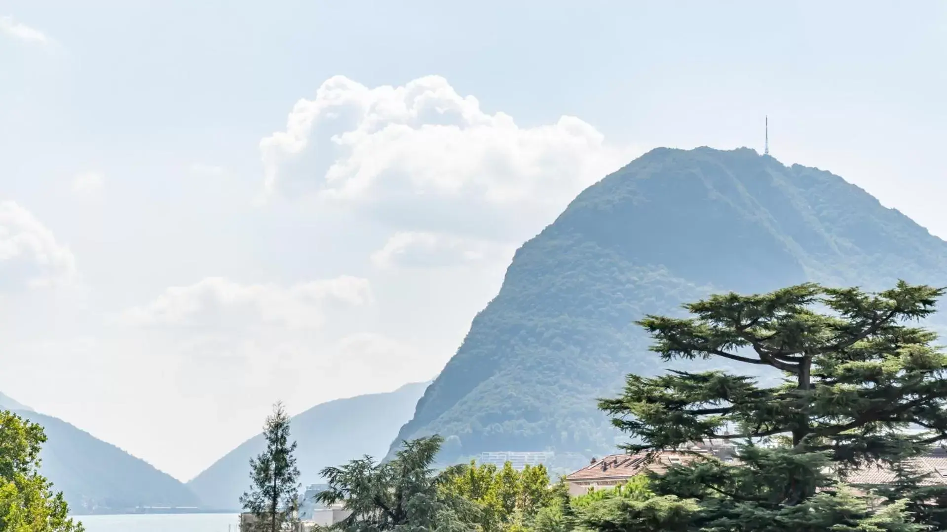 Bird's eye view, Mountain View in Hotel Pestalozzi Lugano