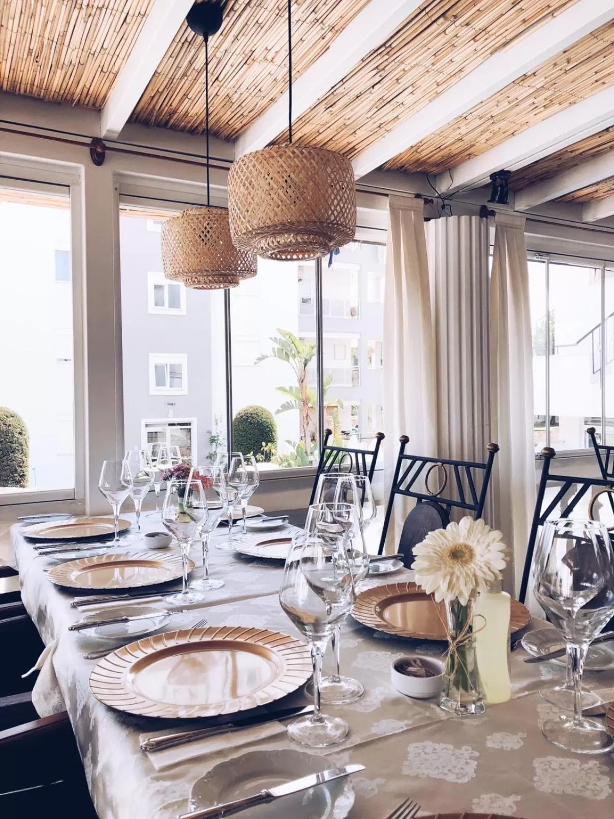 Restaurant/places to eat in Conny's Hotel (Adult Only) +18