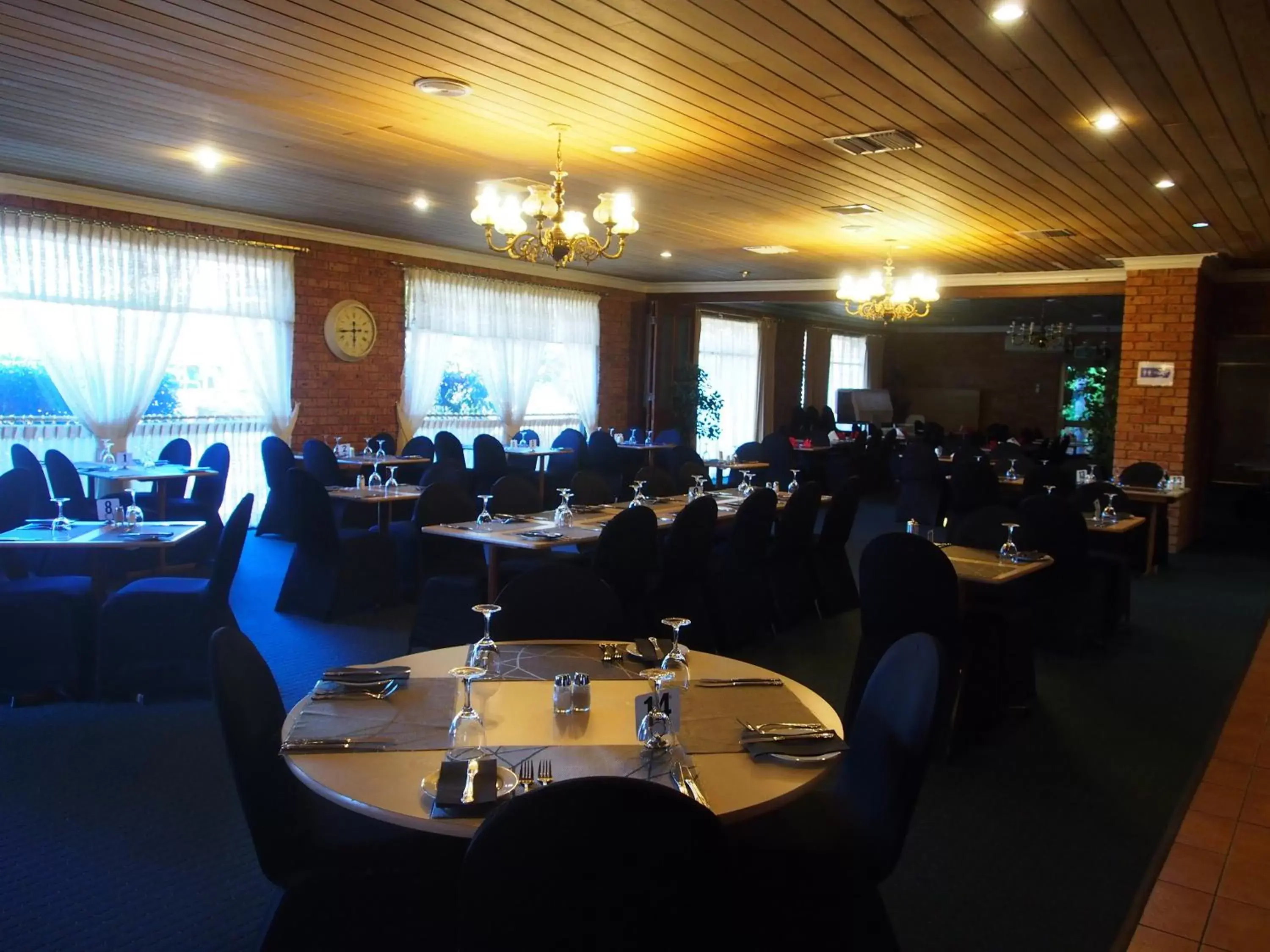 Restaurant/Places to Eat in Cobar Town & Country Motor Inn