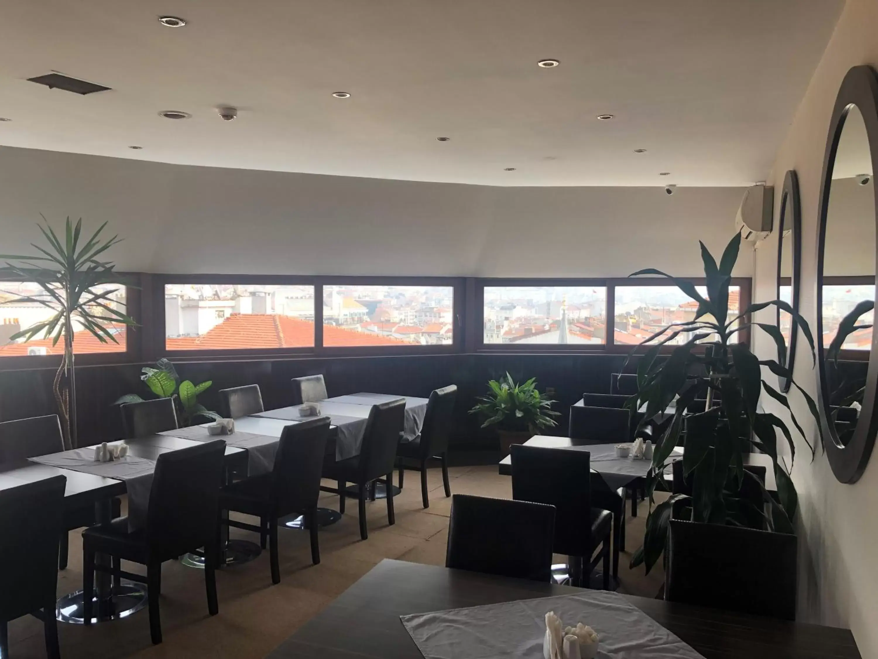 Restaurant/places to eat in Hotel Topkapı Restaurant/places to eat in Hotel Topkapı