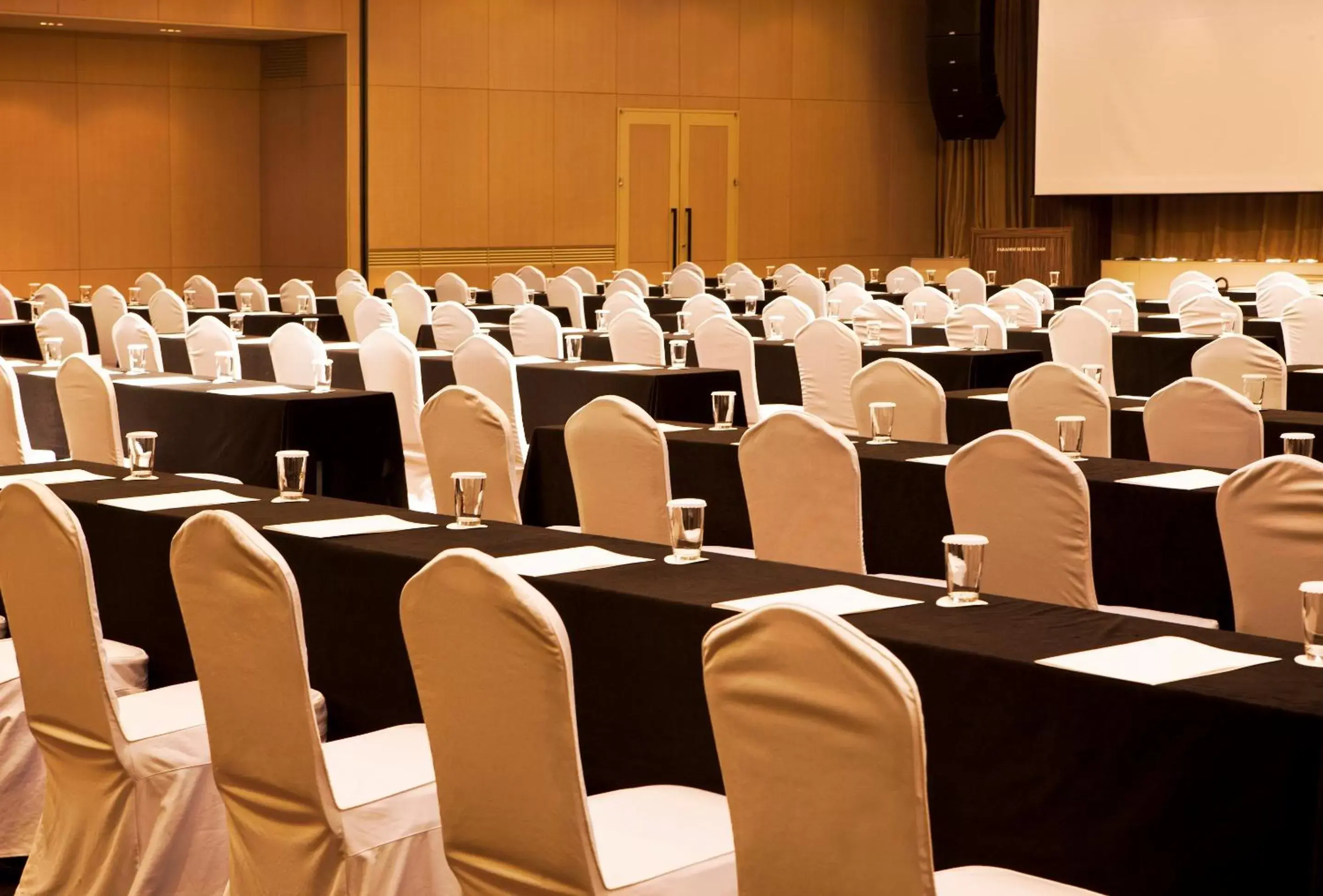 Banquet/Function facilities in Paradise Hotel Busan