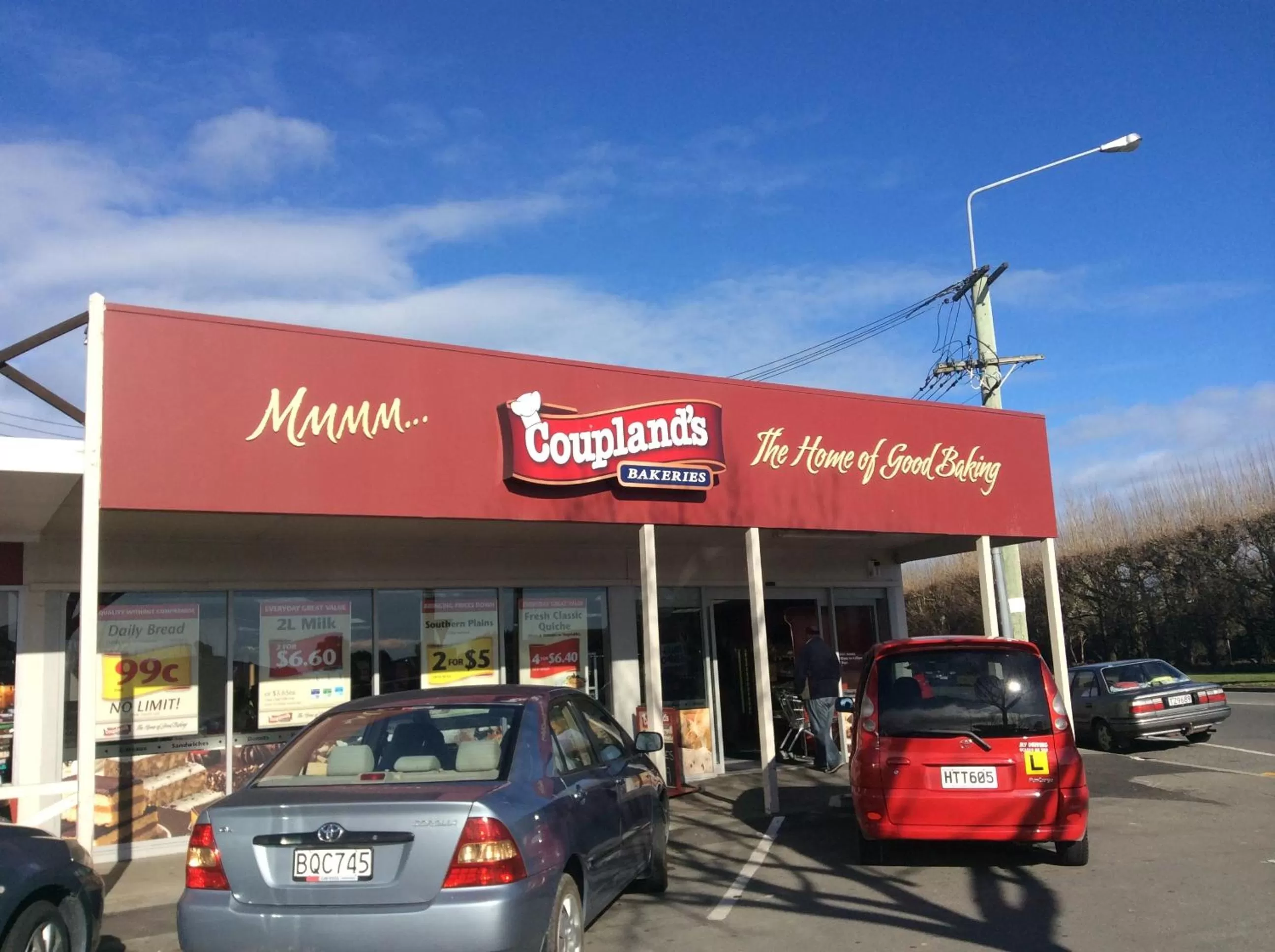 Restaurant/places to eat in Belle Bonne Motel