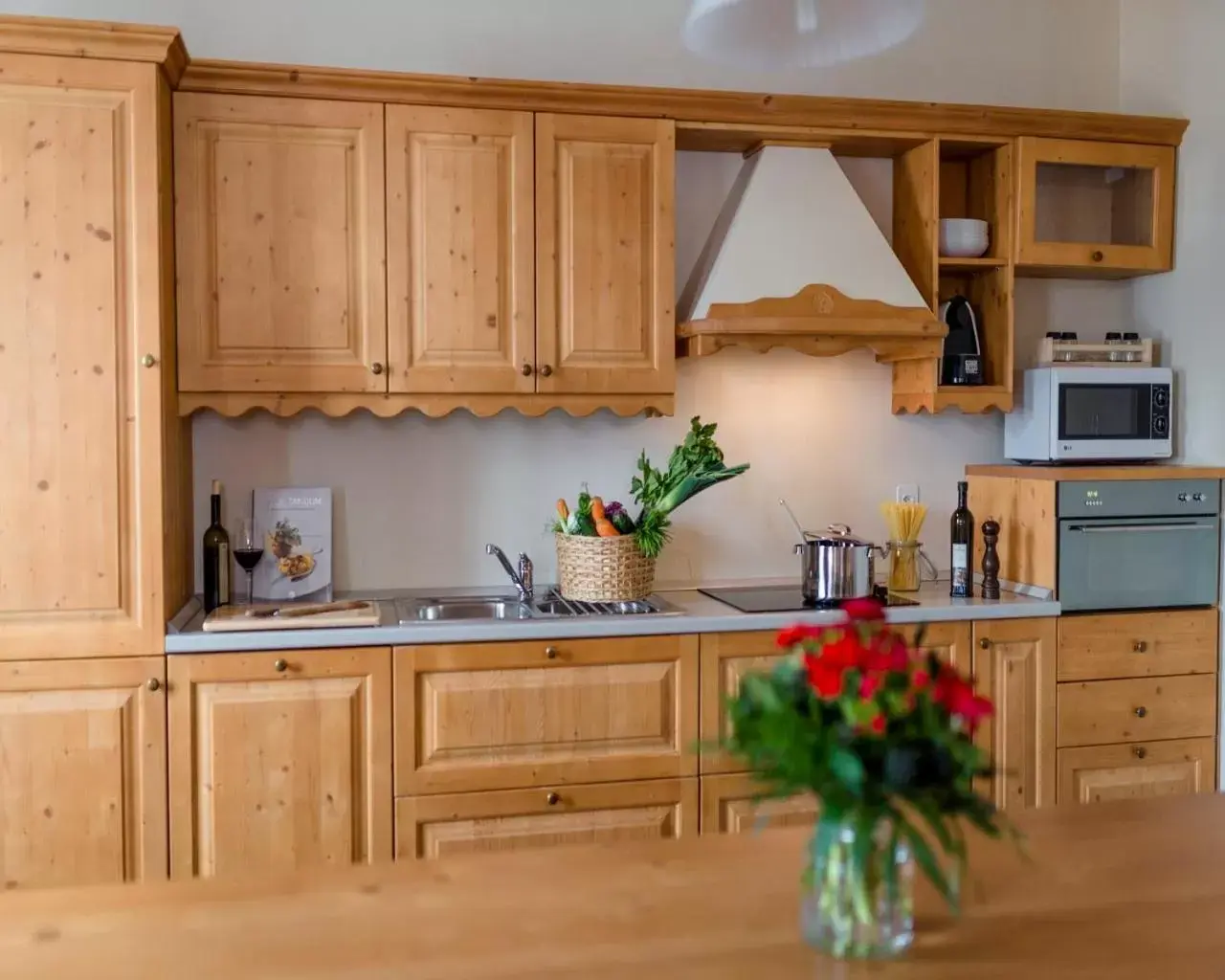 Kitchen or kitchenette, Kitchen/Kitchenette in Hotel Bernina 1865