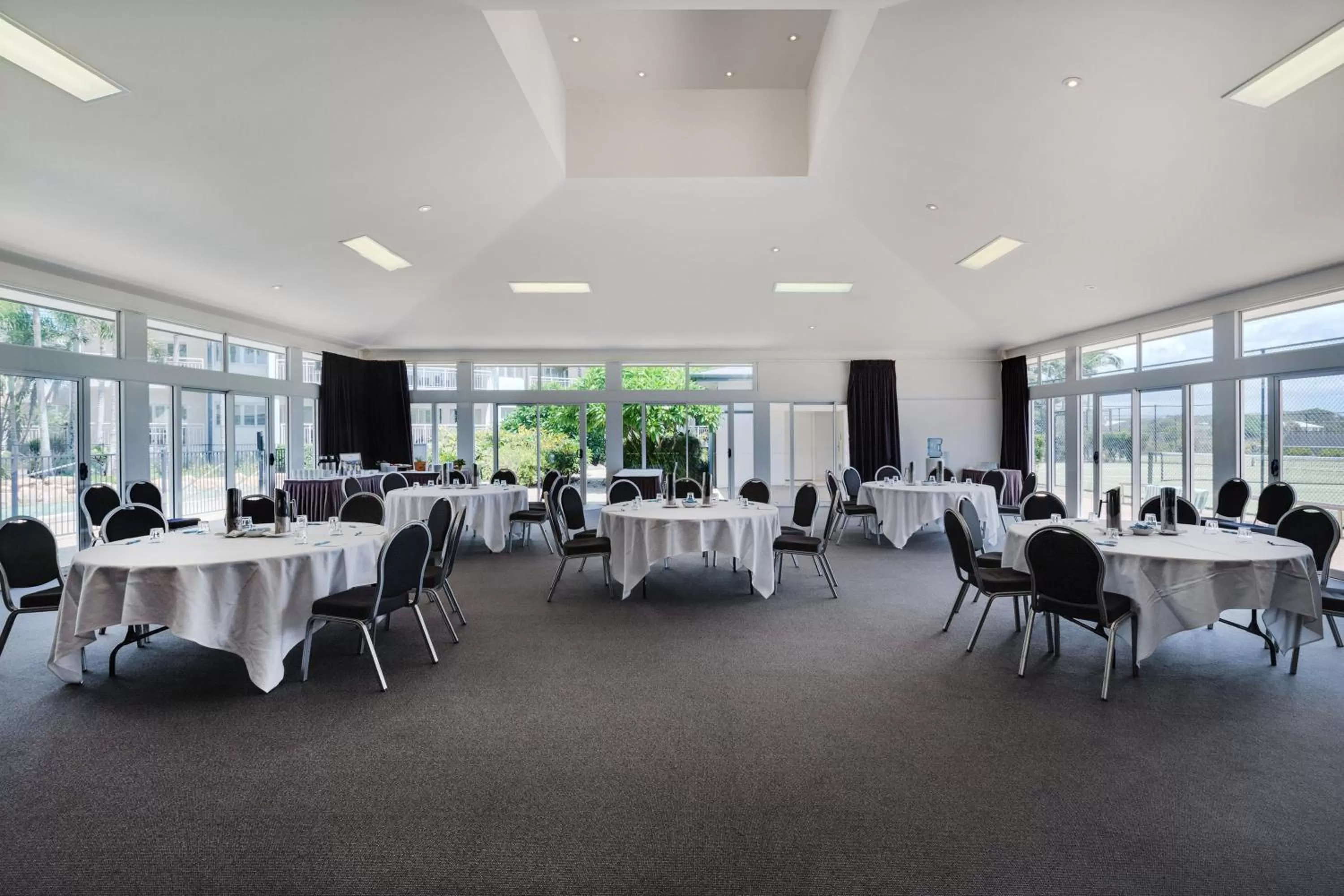 Banquet/Function facilities in Mantra on Salt Beach