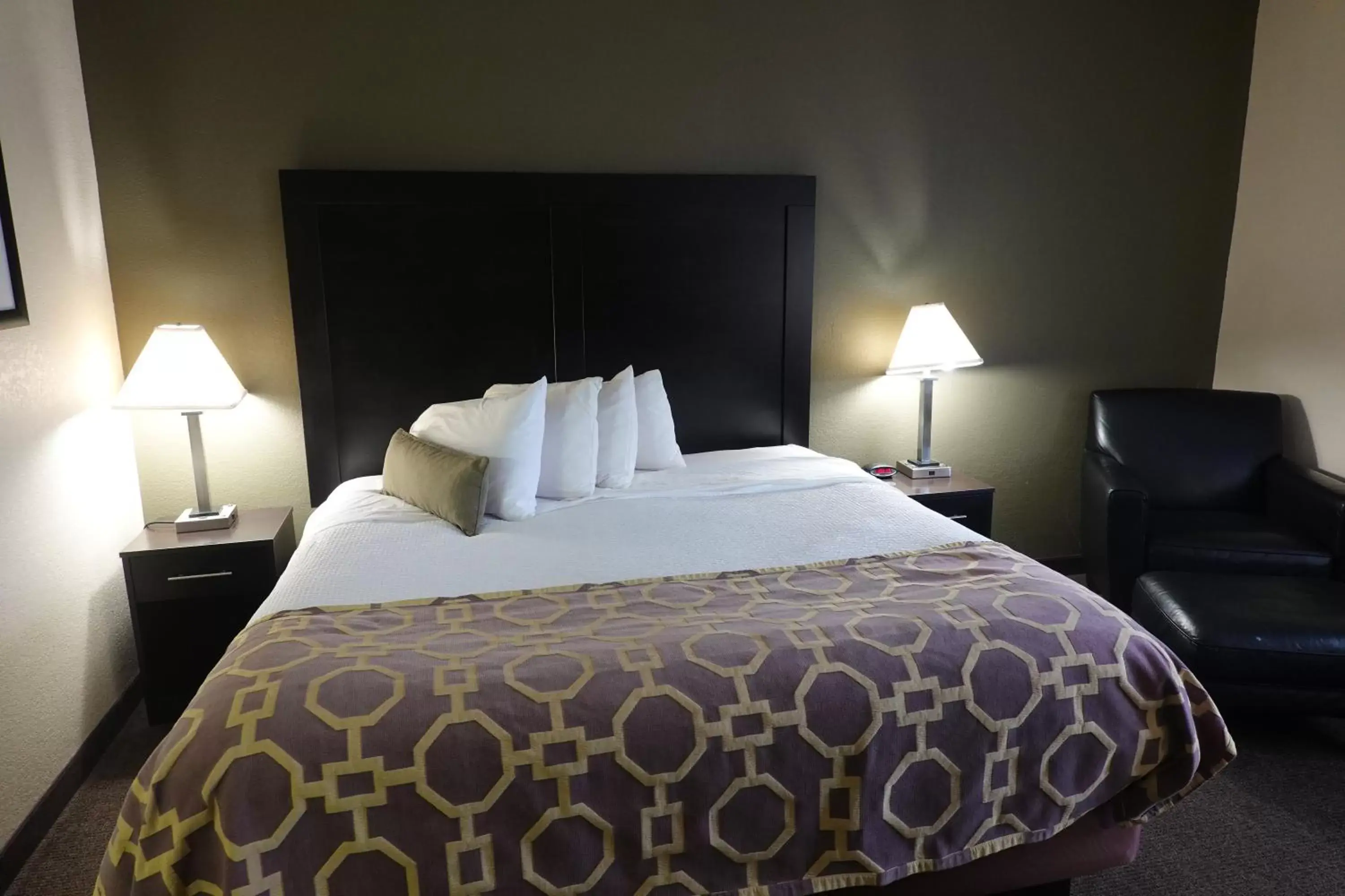 Bed in Baymont by Wyndham Janesville Bed in Baymont by Wyndham Janesville