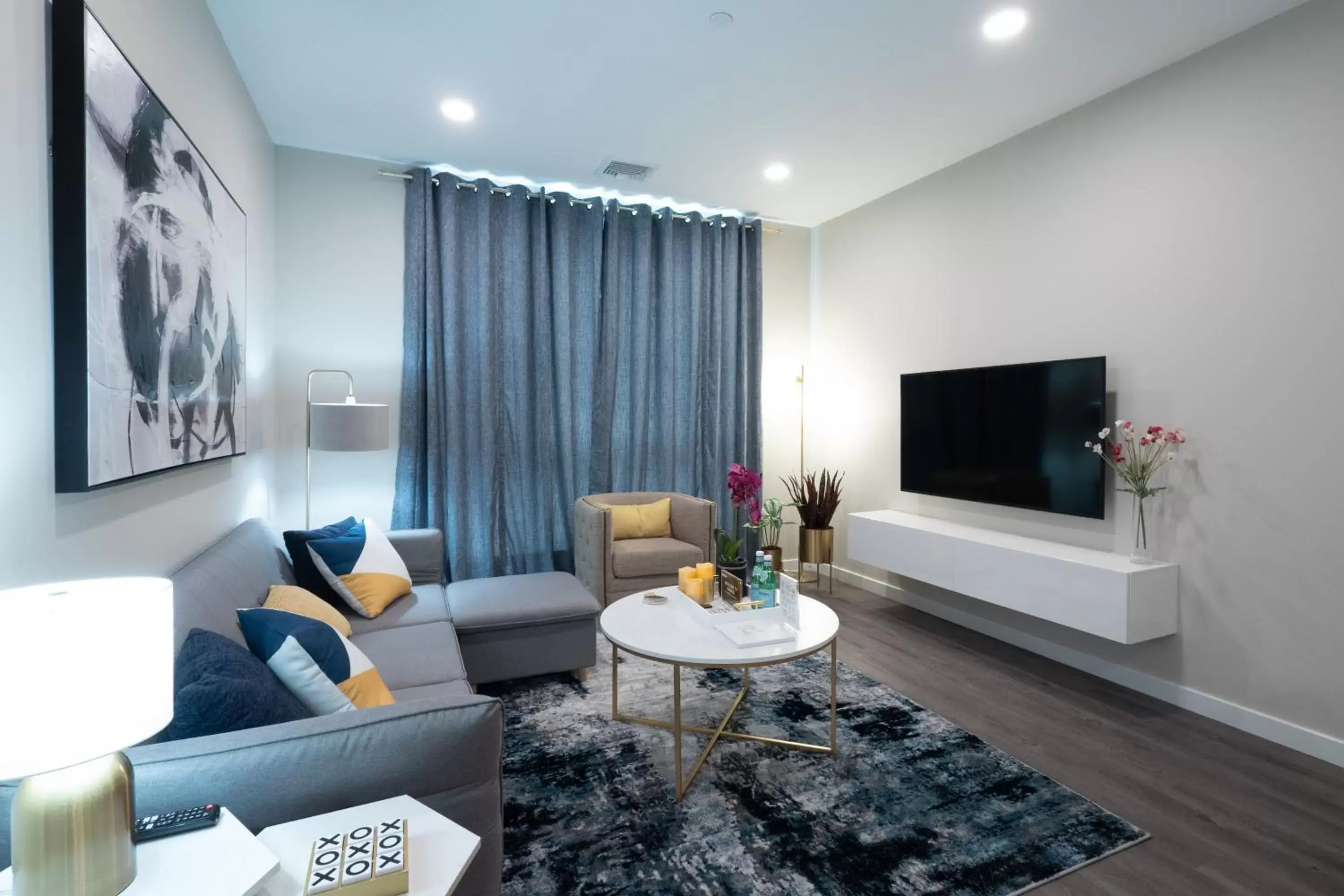 Living room, Seating Area in Luxury Furnished Apartments by Hyatus Downtown at Yale