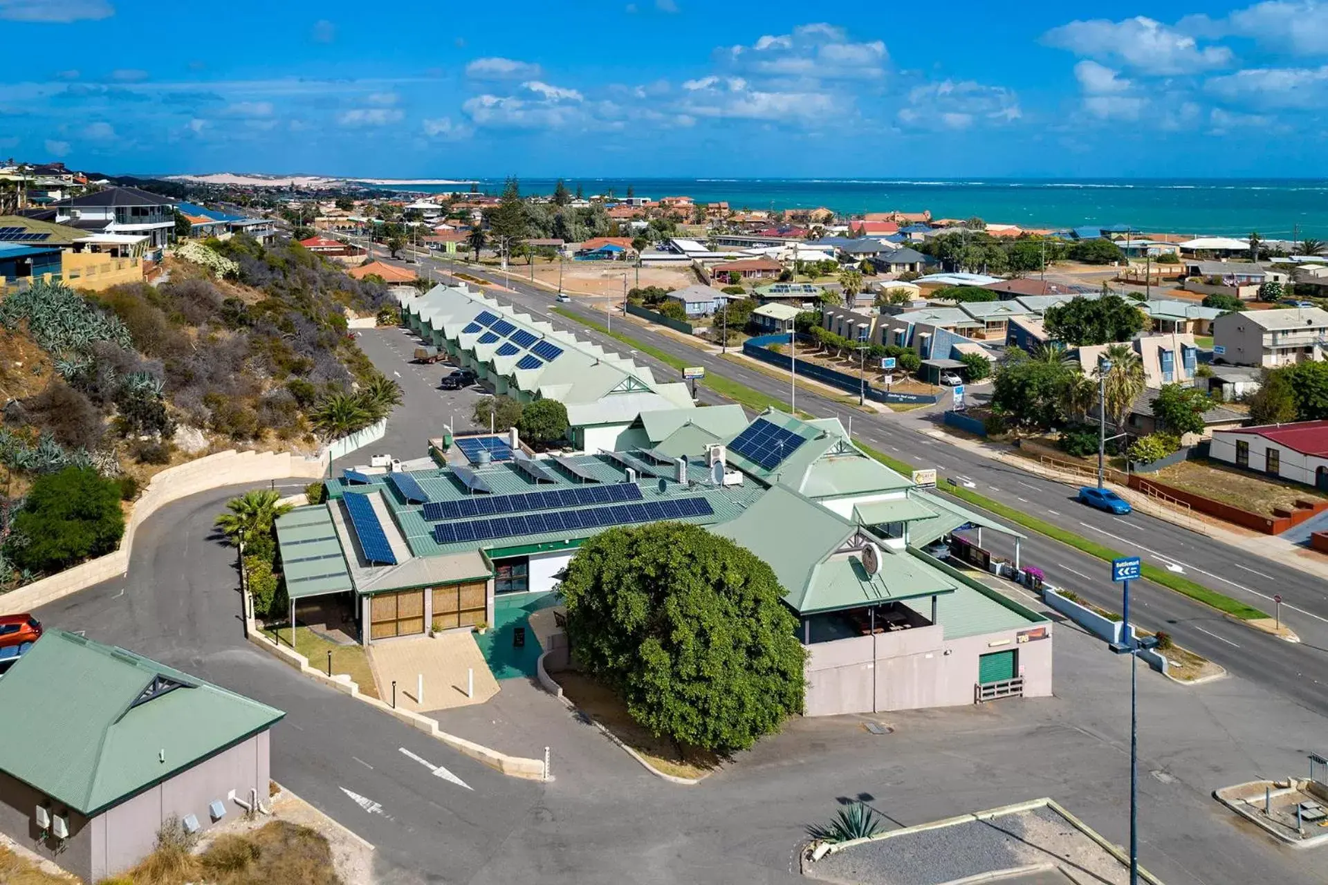 Bird's eye view, Bird's-eye View in Geraldton Motor Inn