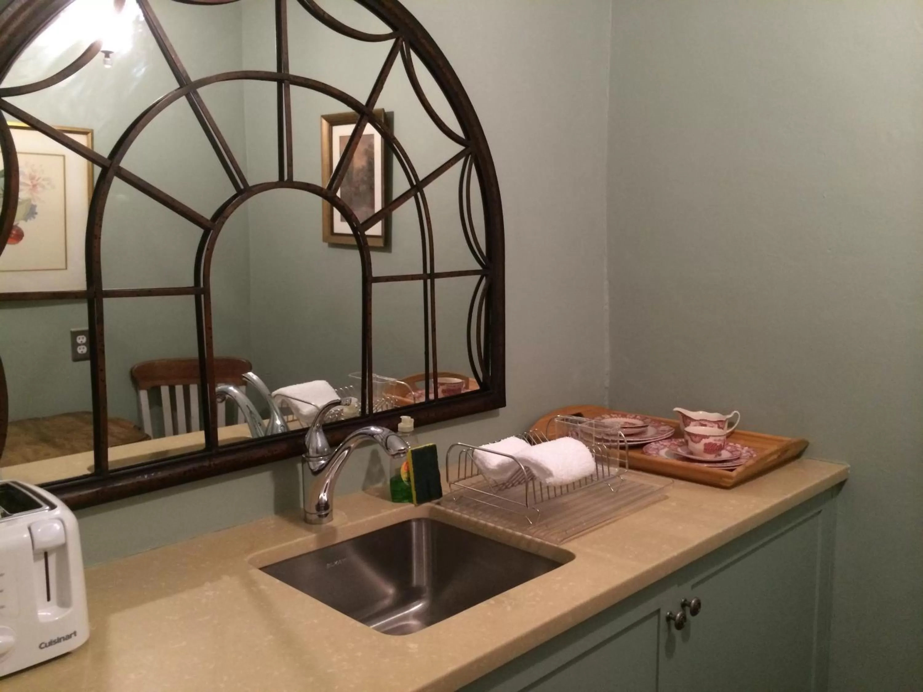 Coffee/tea facilities in Incentra Village Hotel