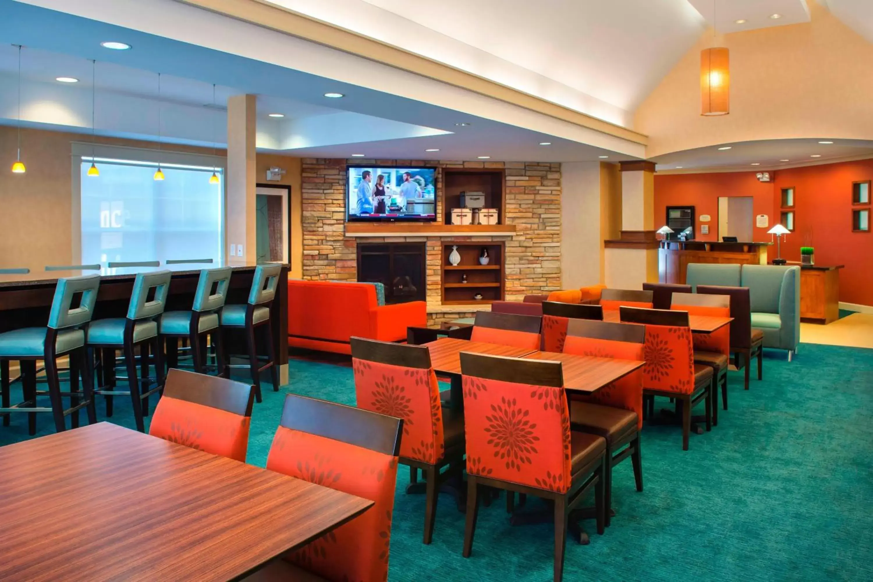 Photo of the whole room, Restaurant/Places to Eat in Residence Inn by Marriott Albany East Greenbush/Tech Valley