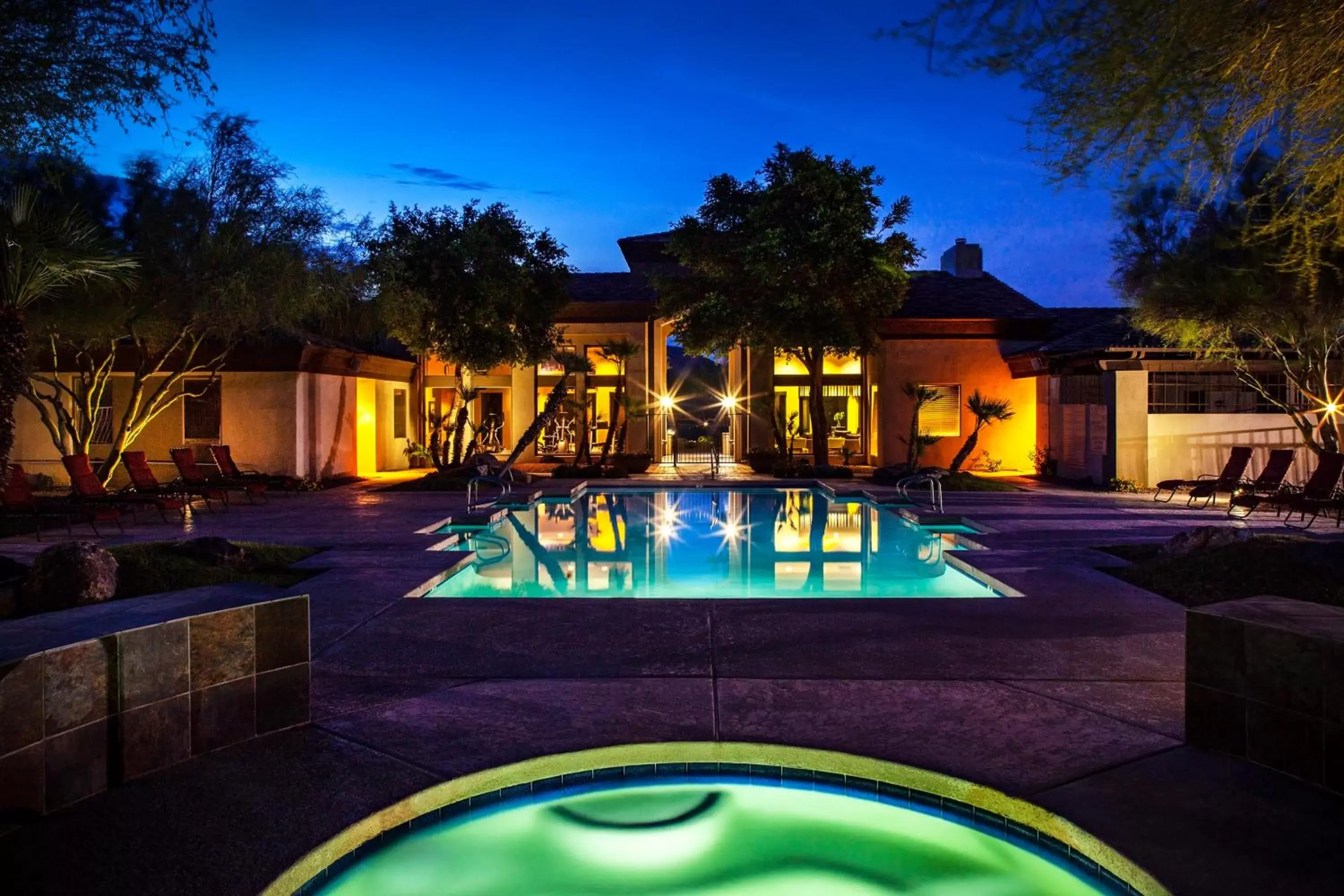 Swimming Pool in Luxury Condos by Meridian CondoResorts- Scottsdale