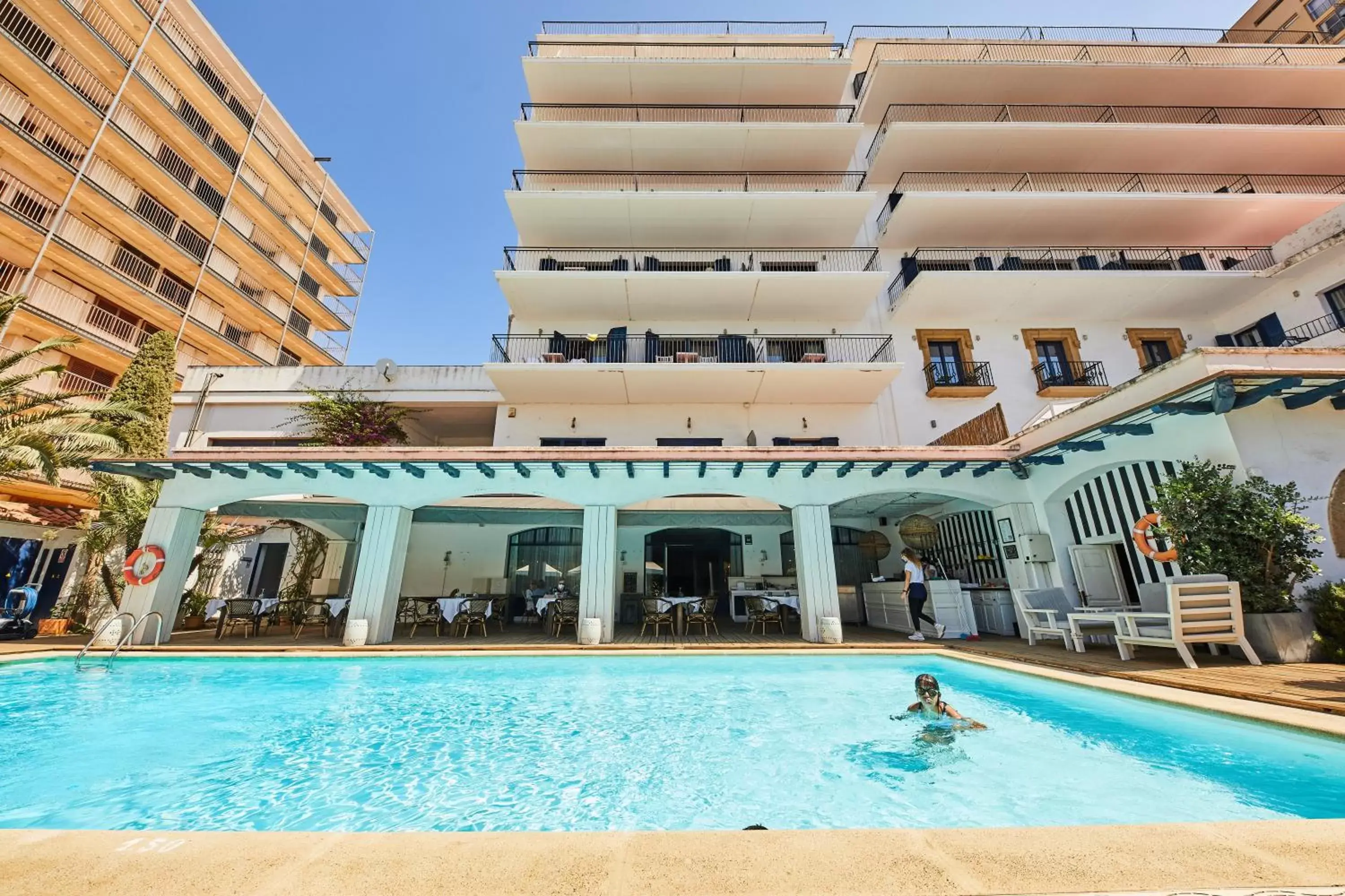 Swimming Pool in Hotel Trias